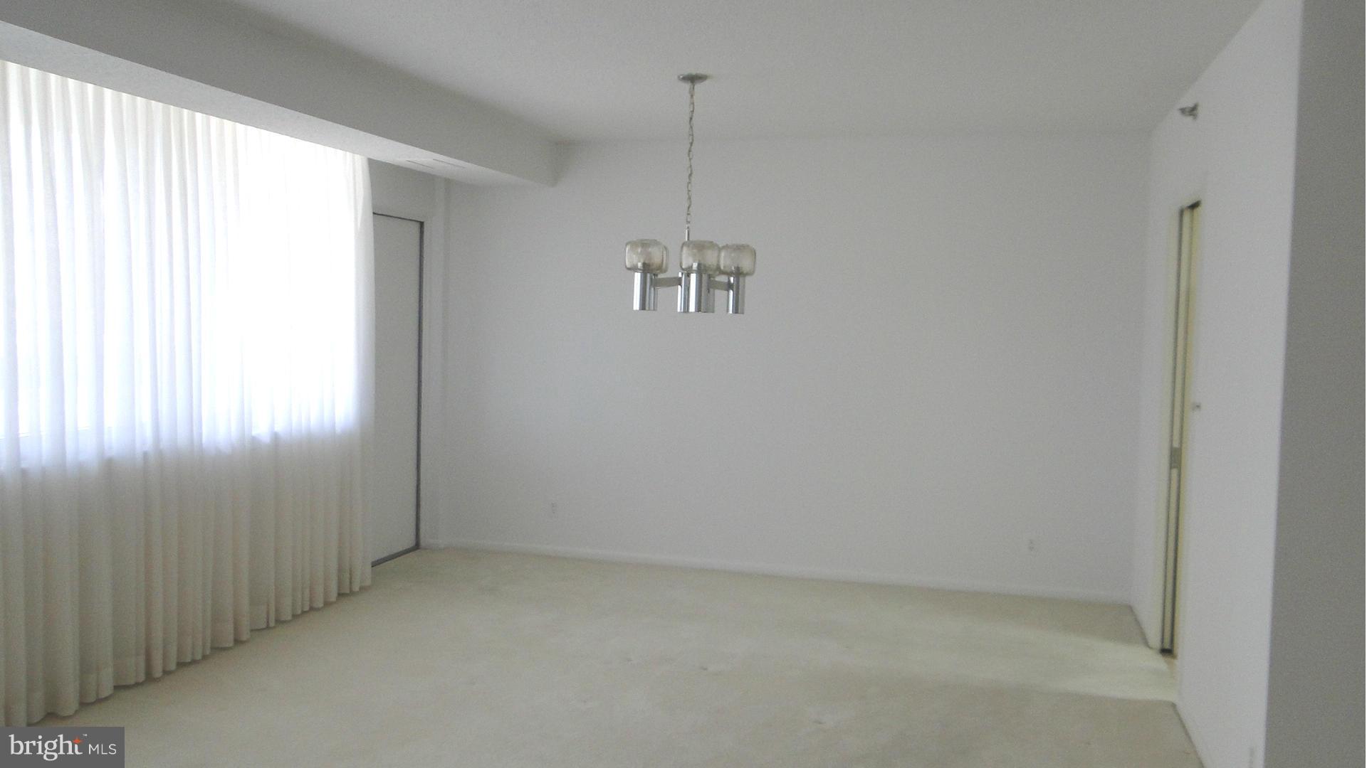 SKYLINE SQUARE CONDO - Residential Lease