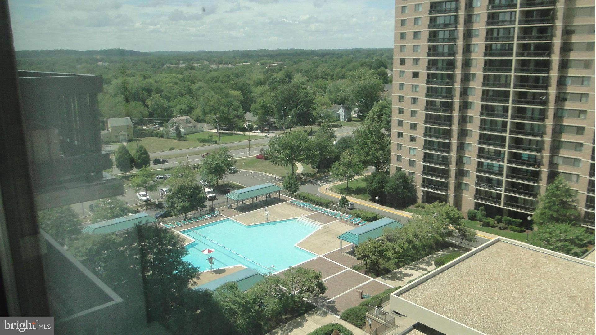 SKYLINE SQUARE CONDO - Residential Lease