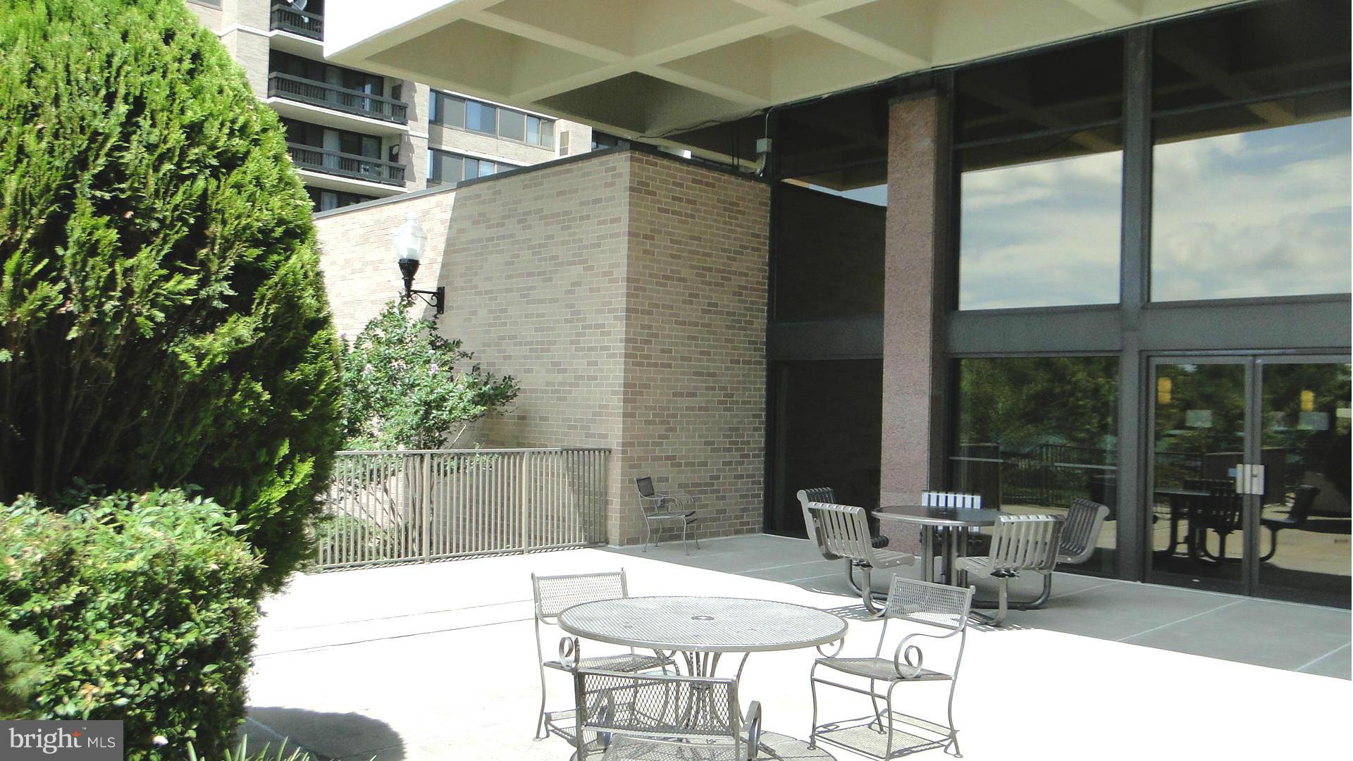 SKYLINE SQUARE CONDO - Residential Lease