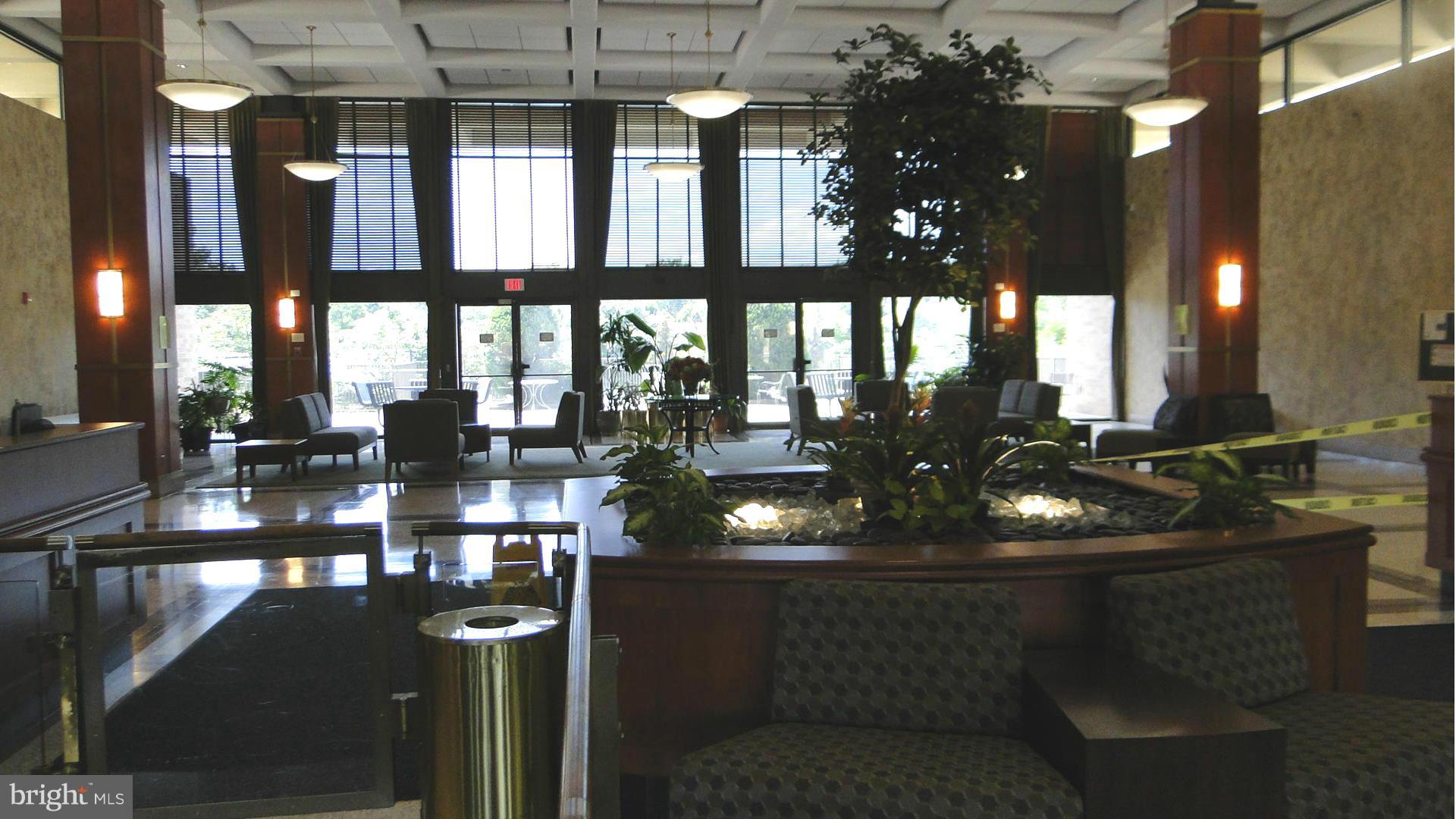 SKYLINE SQUARE CONDO - Residential Lease