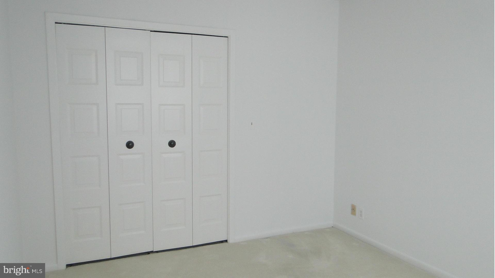 SKYLINE SQUARE CONDO - Residential Lease