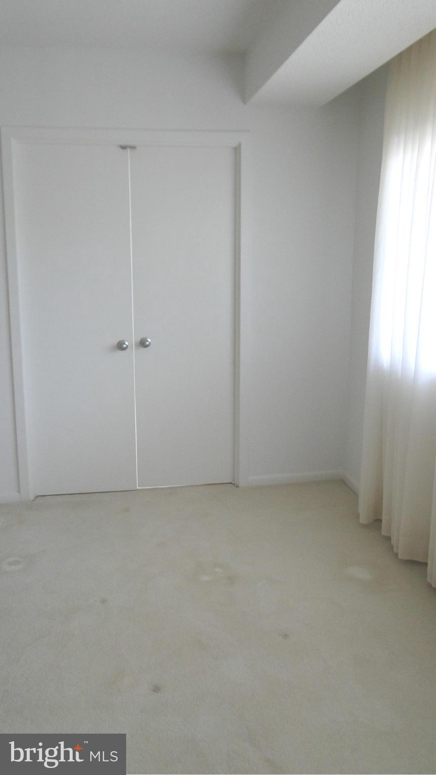 SKYLINE SQUARE CONDO - Residential Lease