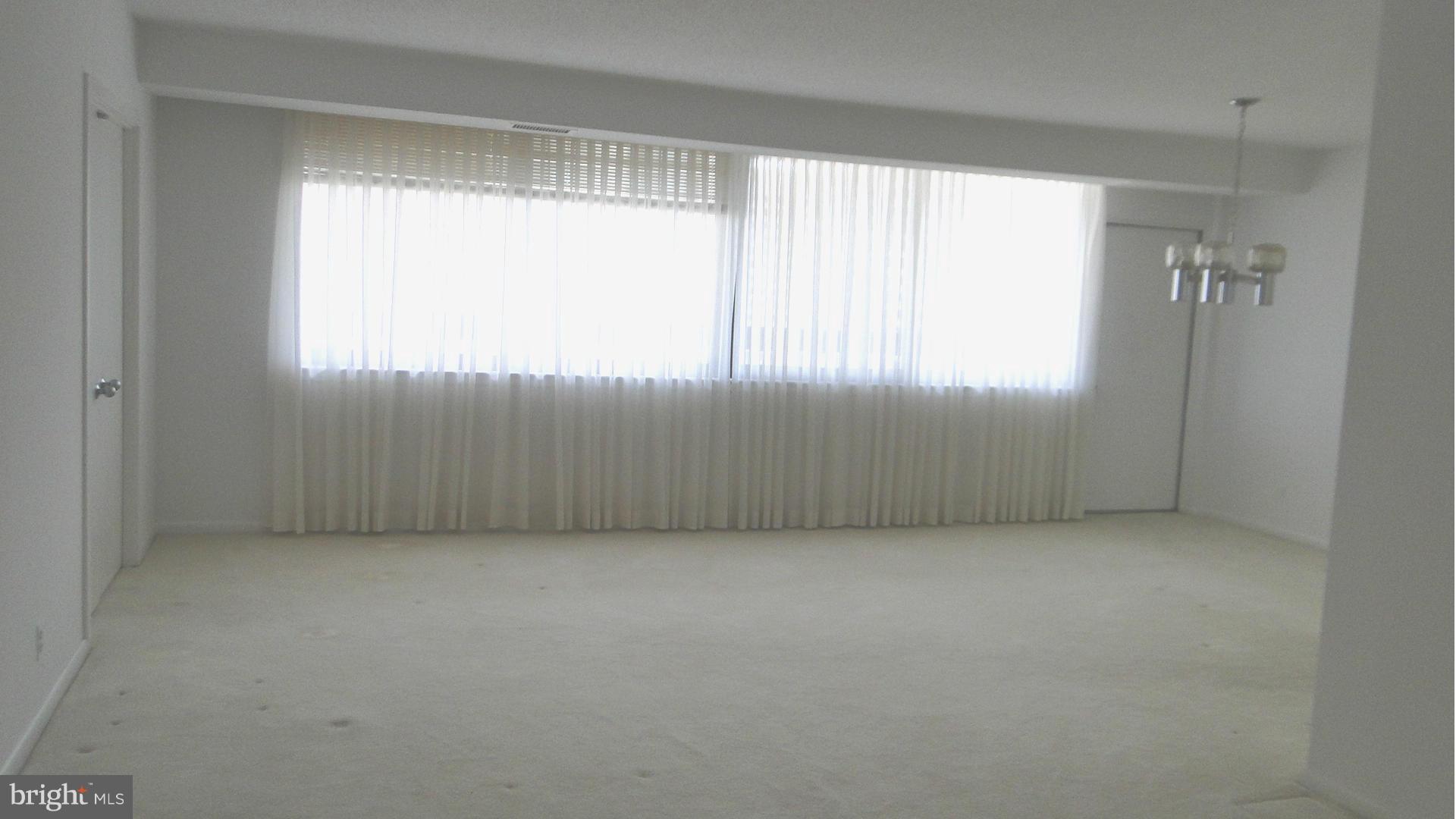 SKYLINE SQUARE CONDO - Residential Lease