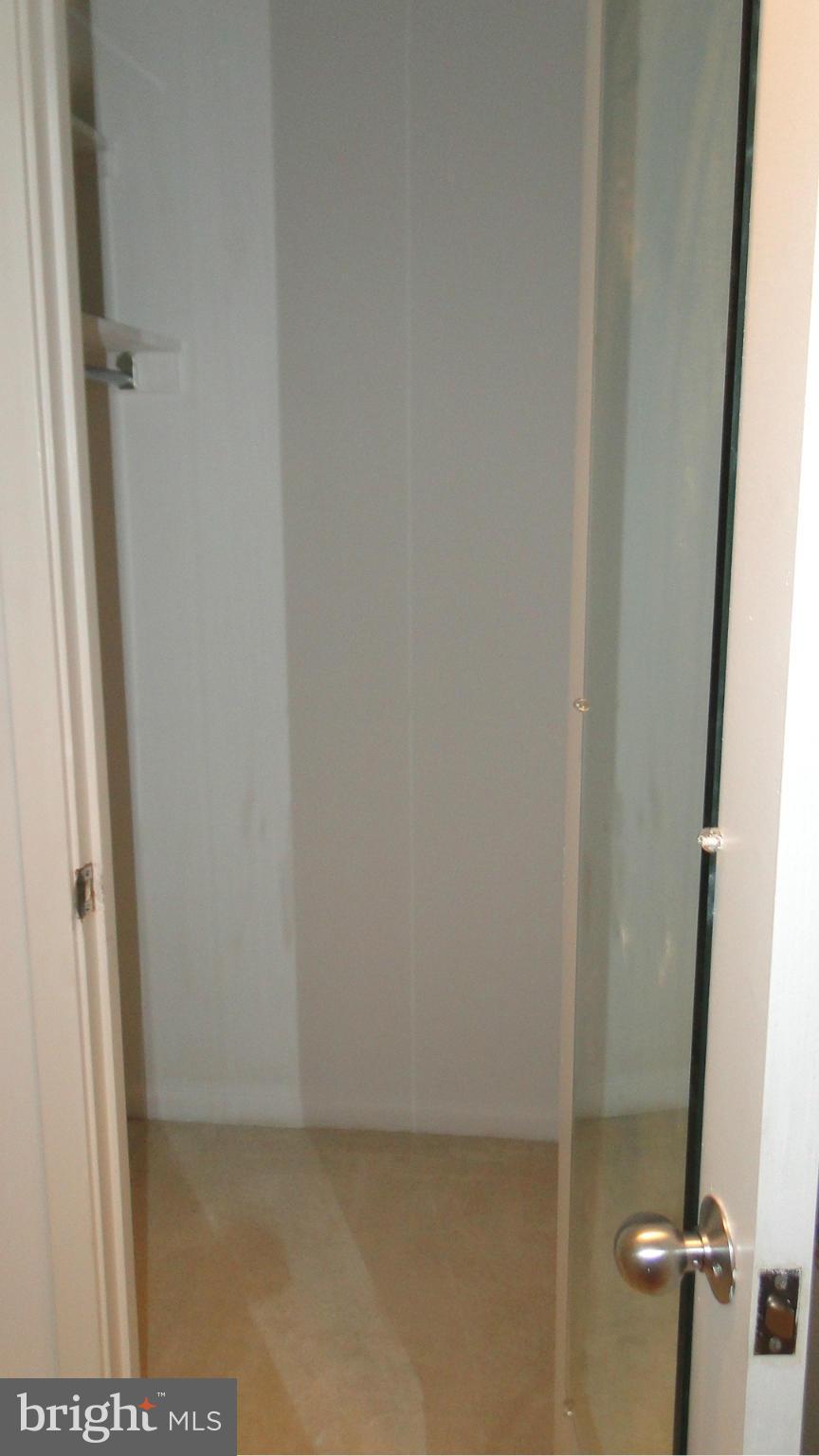 SKYLINE SQUARE CONDO - Residential Lease