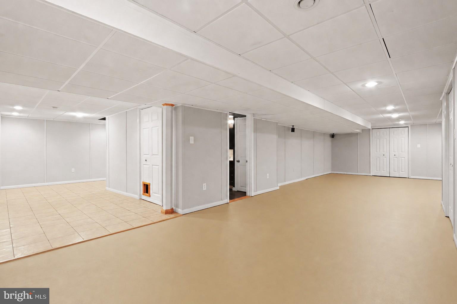 FARMINGTON HILLS - Residential