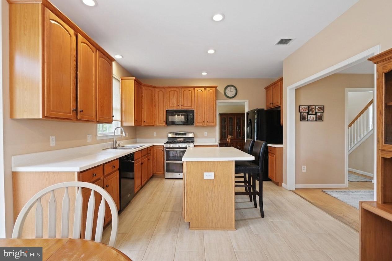 FARMINGTON HILLS - Residential