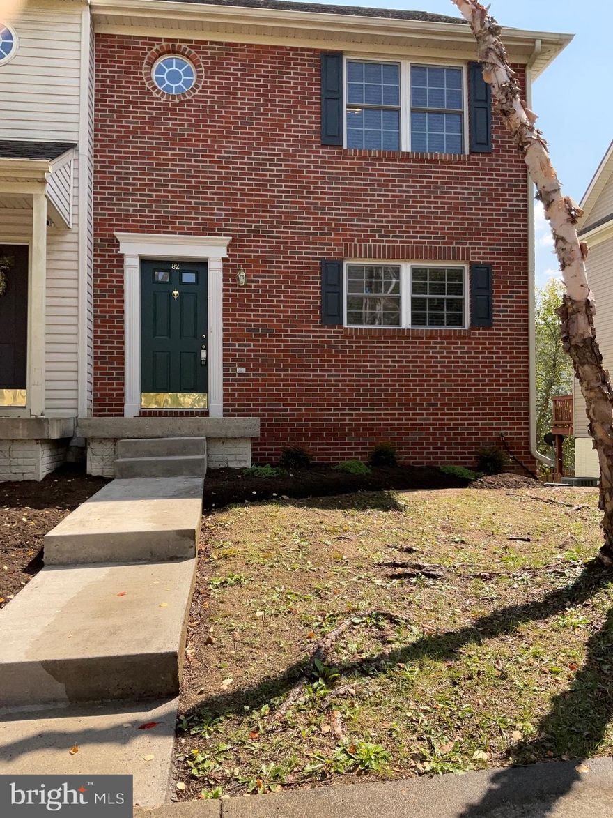 North Berkeley County - 3 bedroom, 2 full bath, 2 half bath end unit town home in Hammonds Mill Subdivision.  Shows great and includes all kitchen appliances and a clothes washer and dryer.  The basement walks out to the back yard and is finished including a half bath.  There is a rear deck off the kitchen.  Easy access to I-81.   Call for more details.