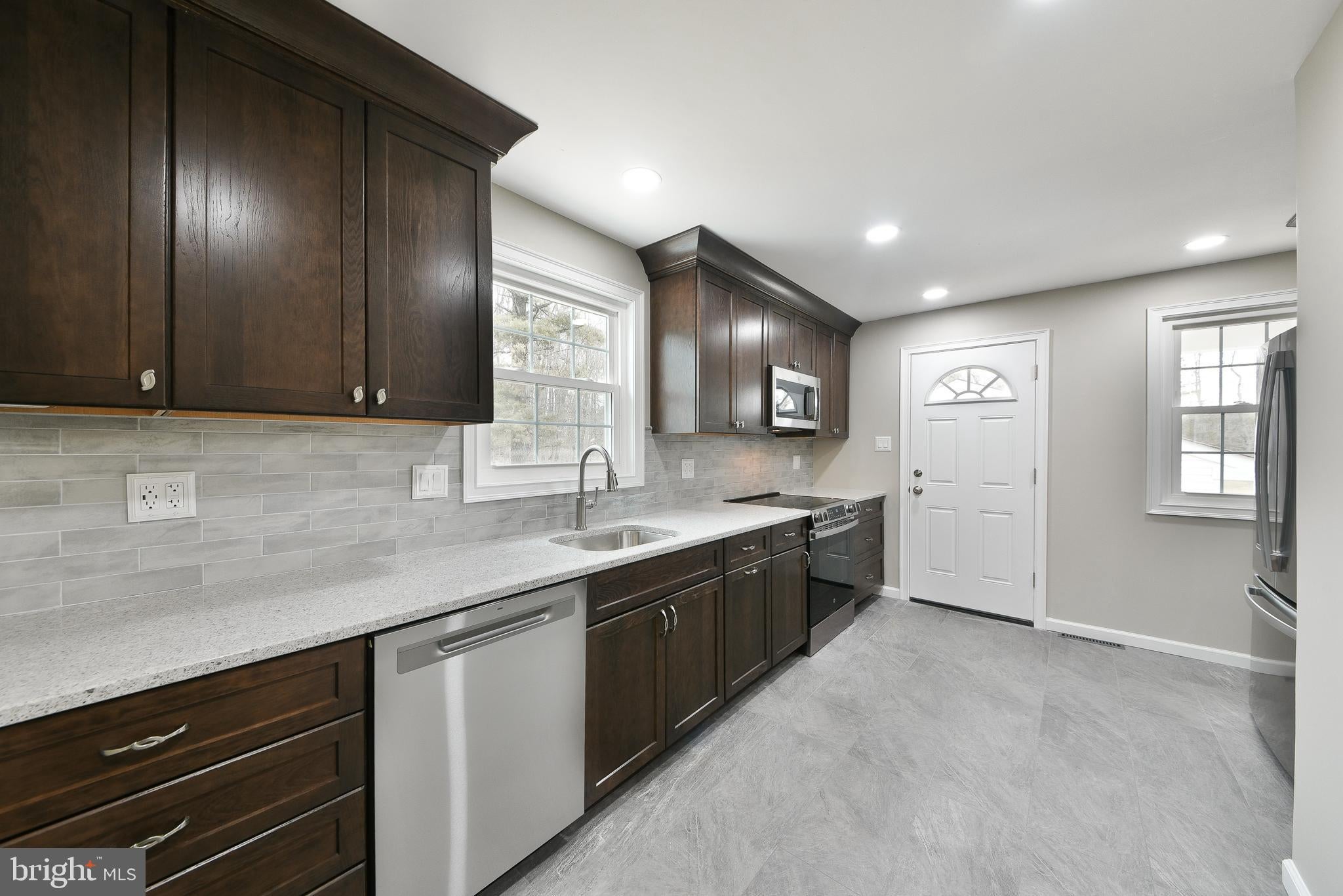 6166 MECHANICSVILLE ROAD