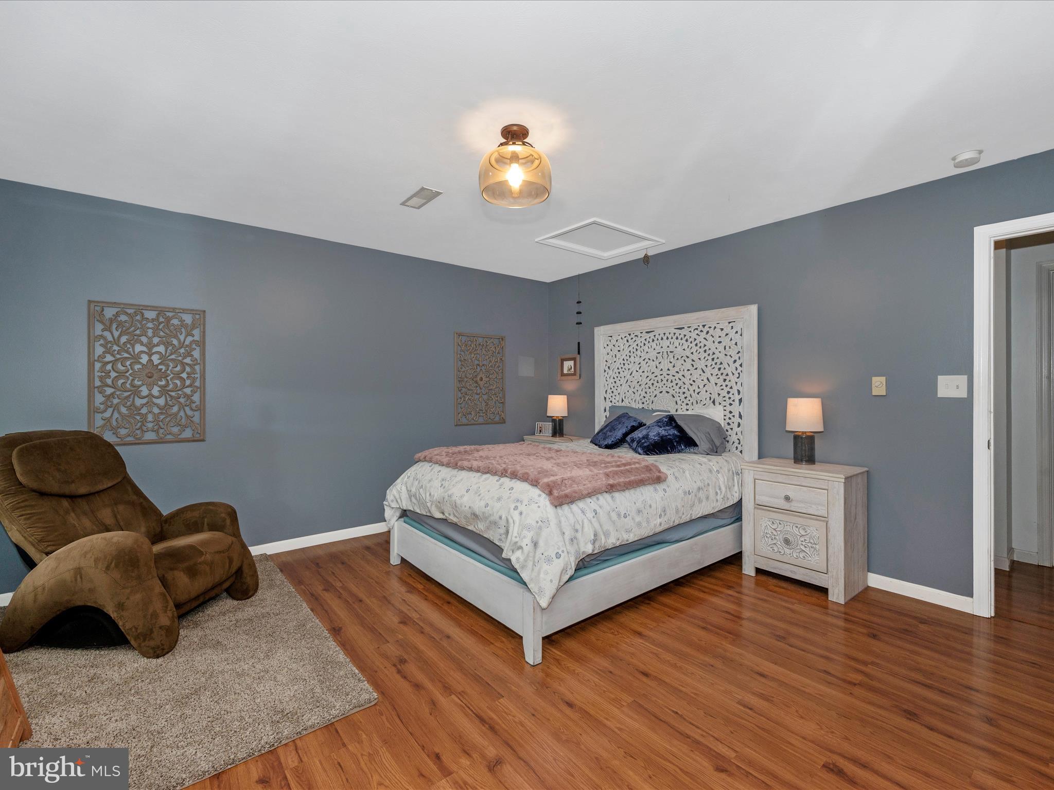 SOUTH POINTE - Residential