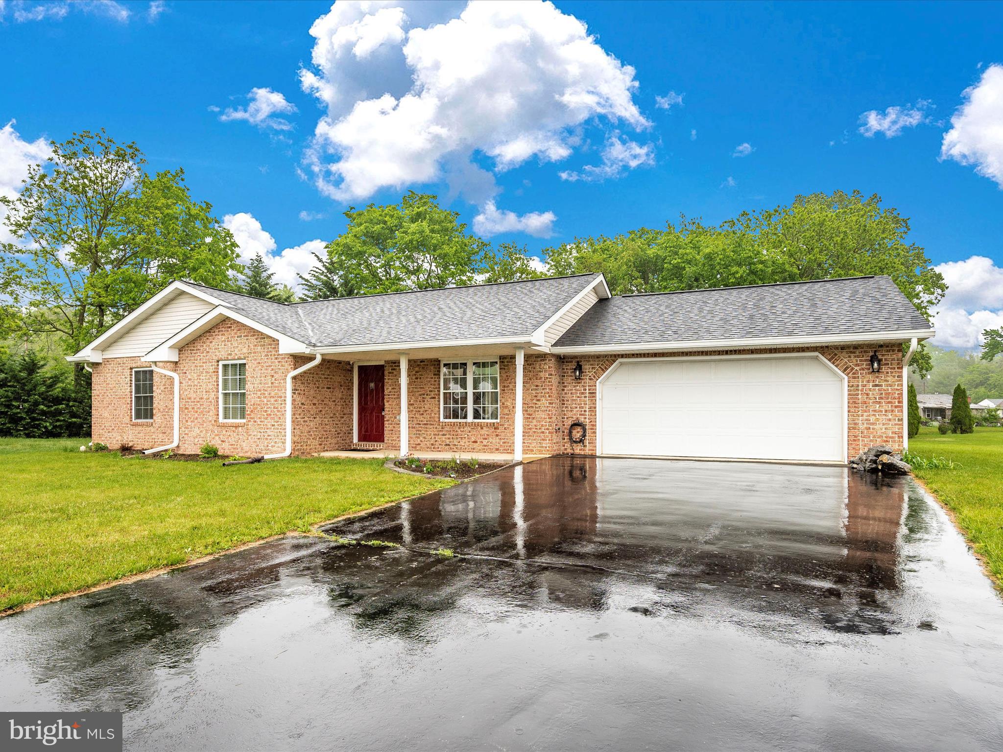 SOUTH POINTE - Residential