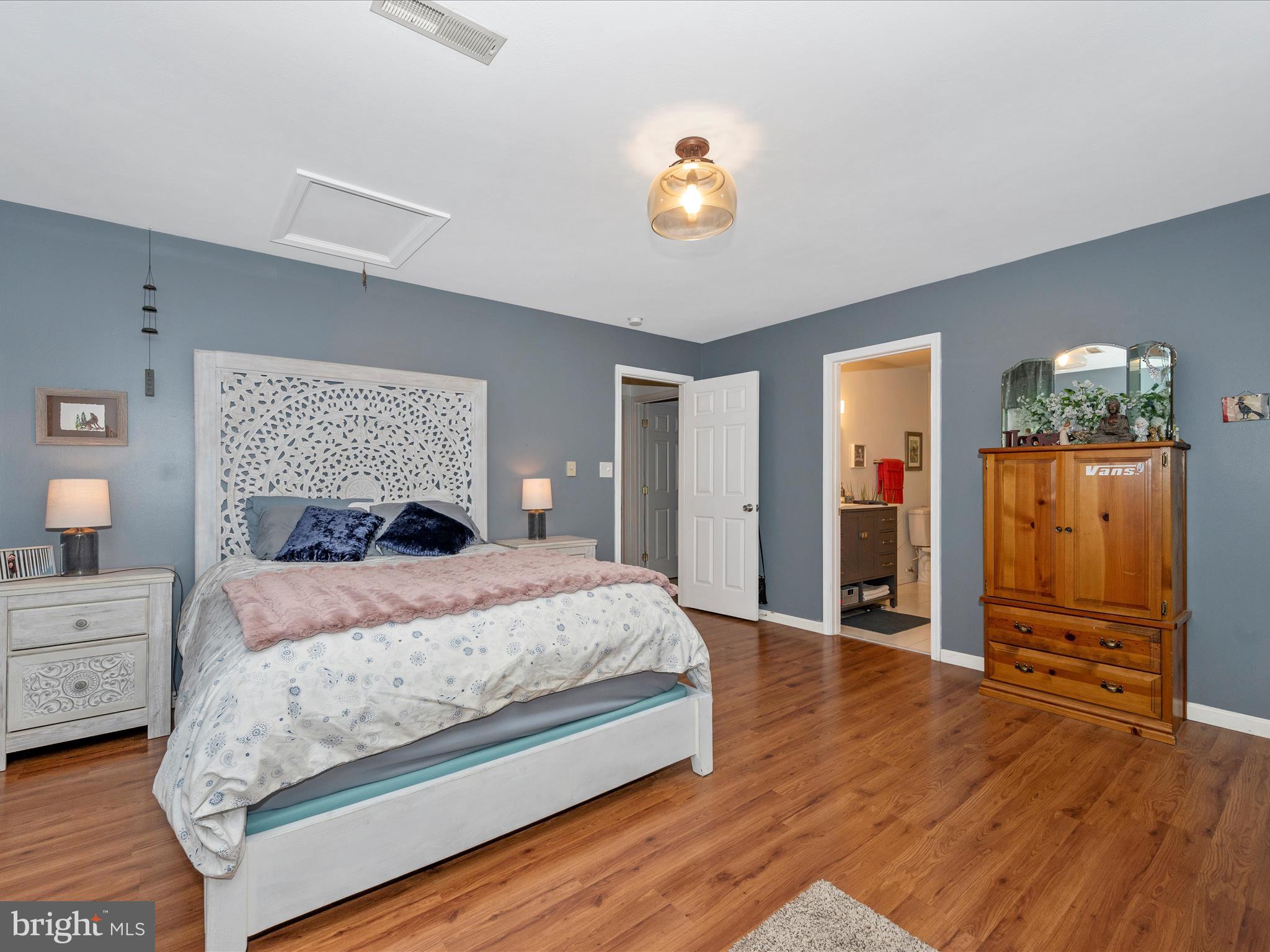 SOUTH POINTE - Residential