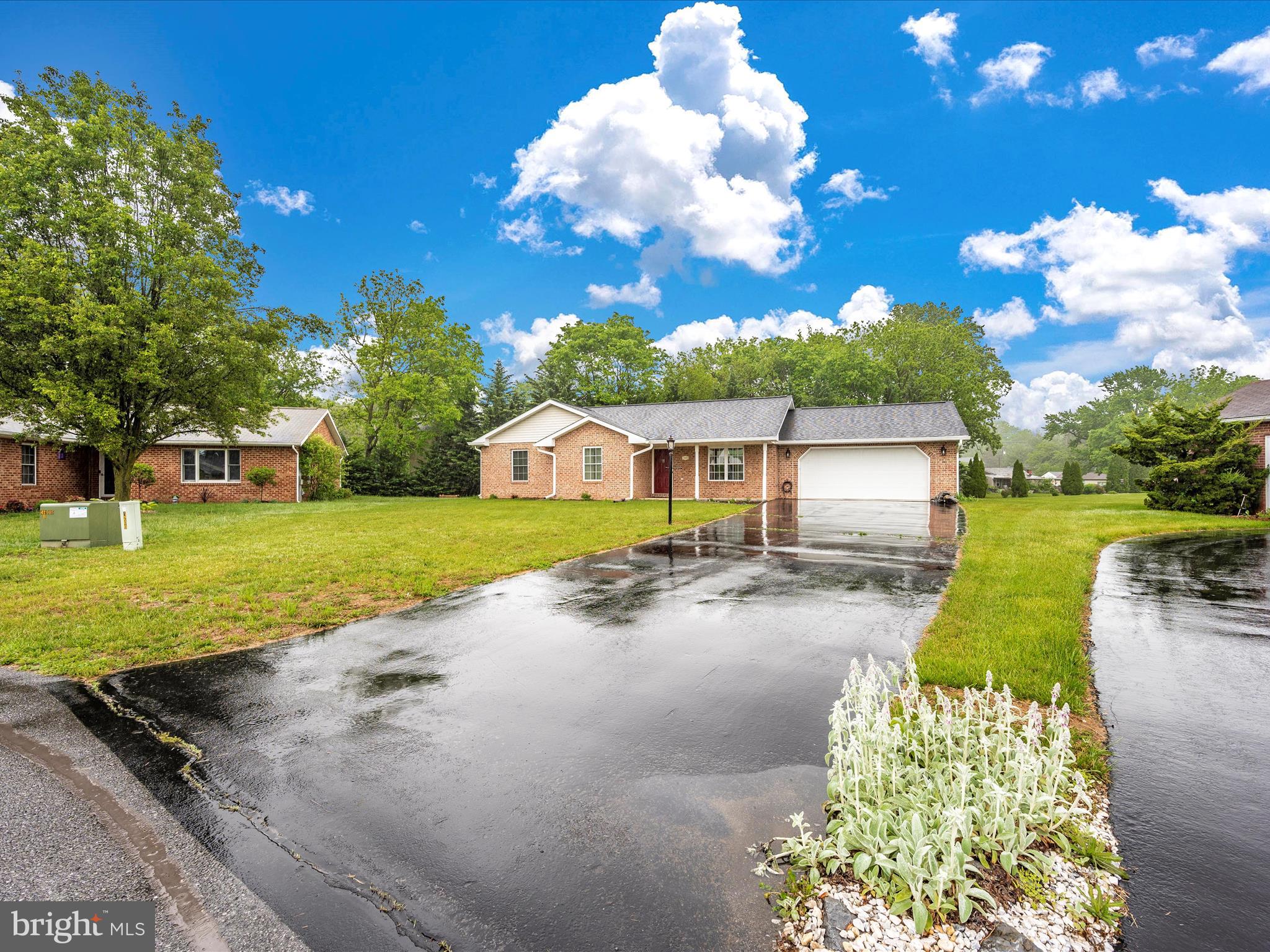 SOUTH POINTE - Residential