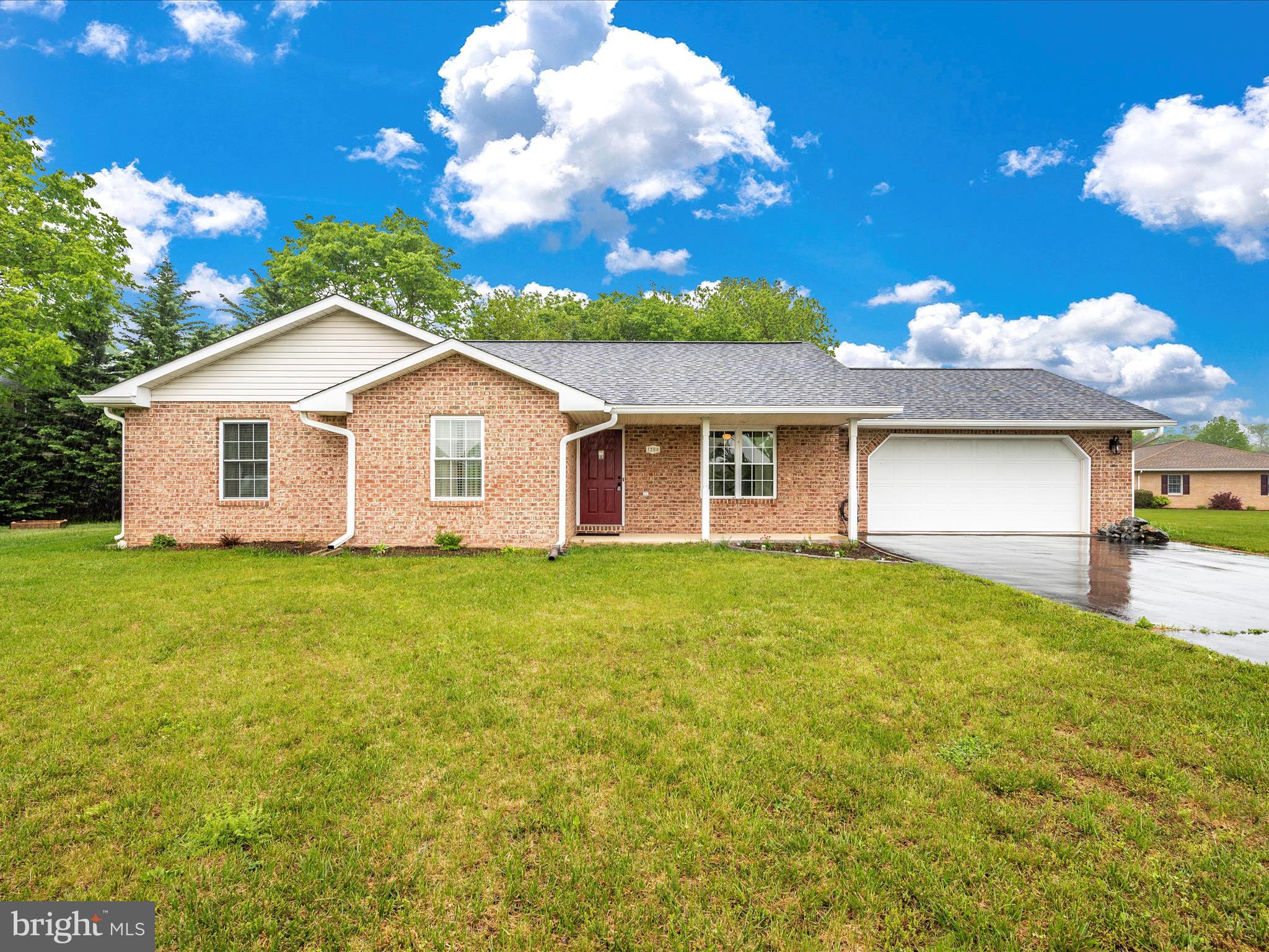 SOUTH POINTE - Residential