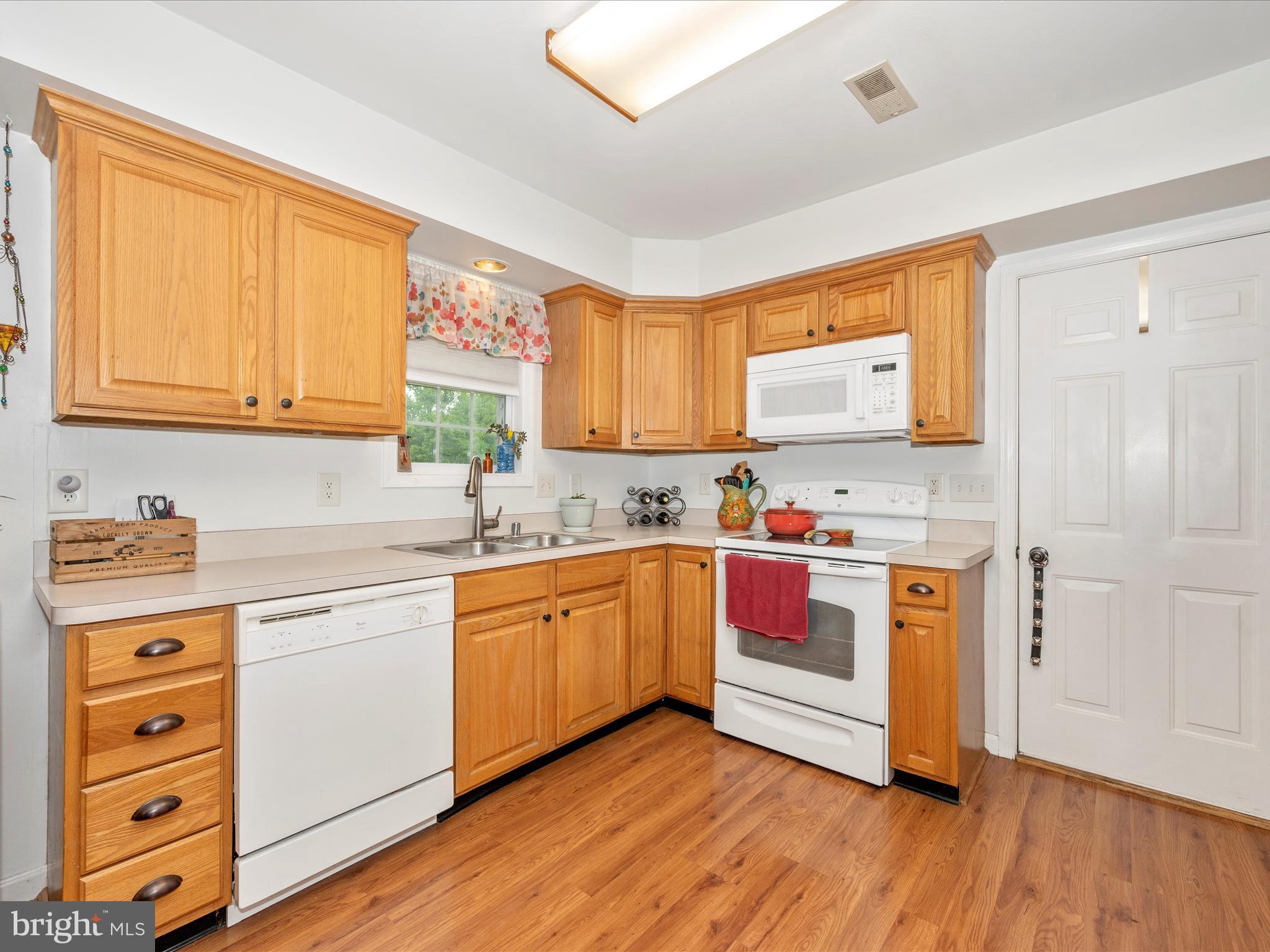 SOUTH POINTE - Residential