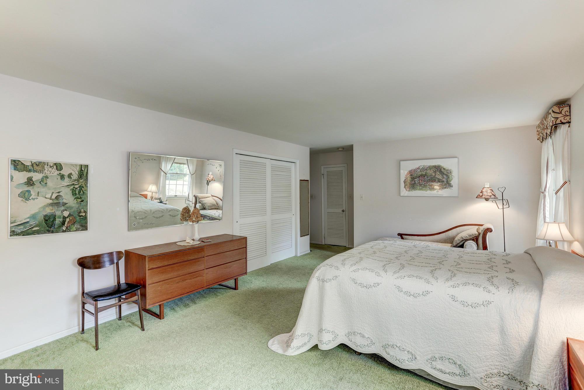 PEYTON FARMS - Residential