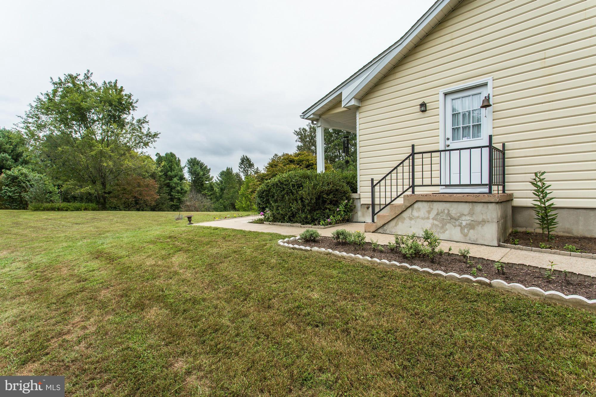PEYTON FARMS - Residential