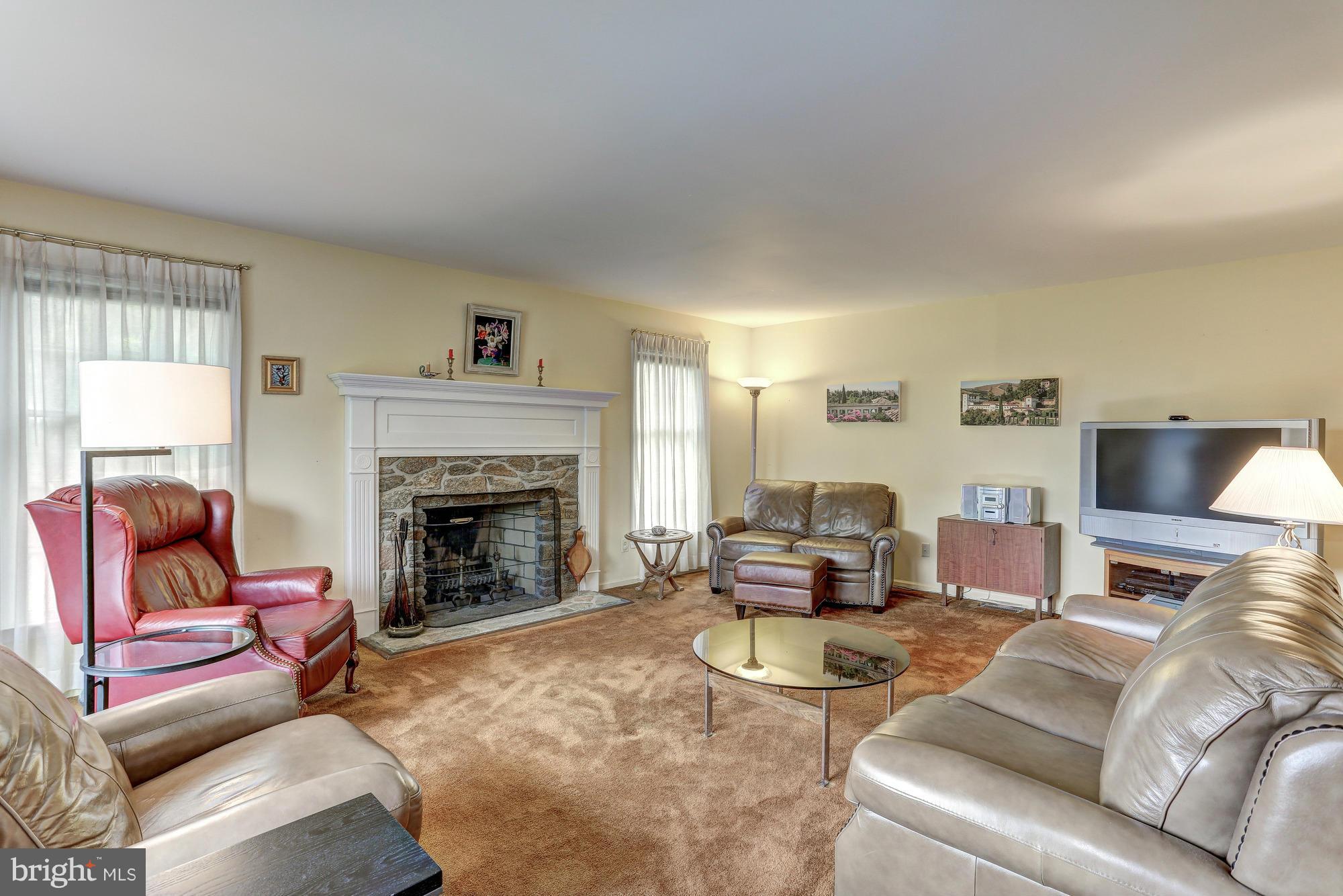 PEYTON FARMS - Residential