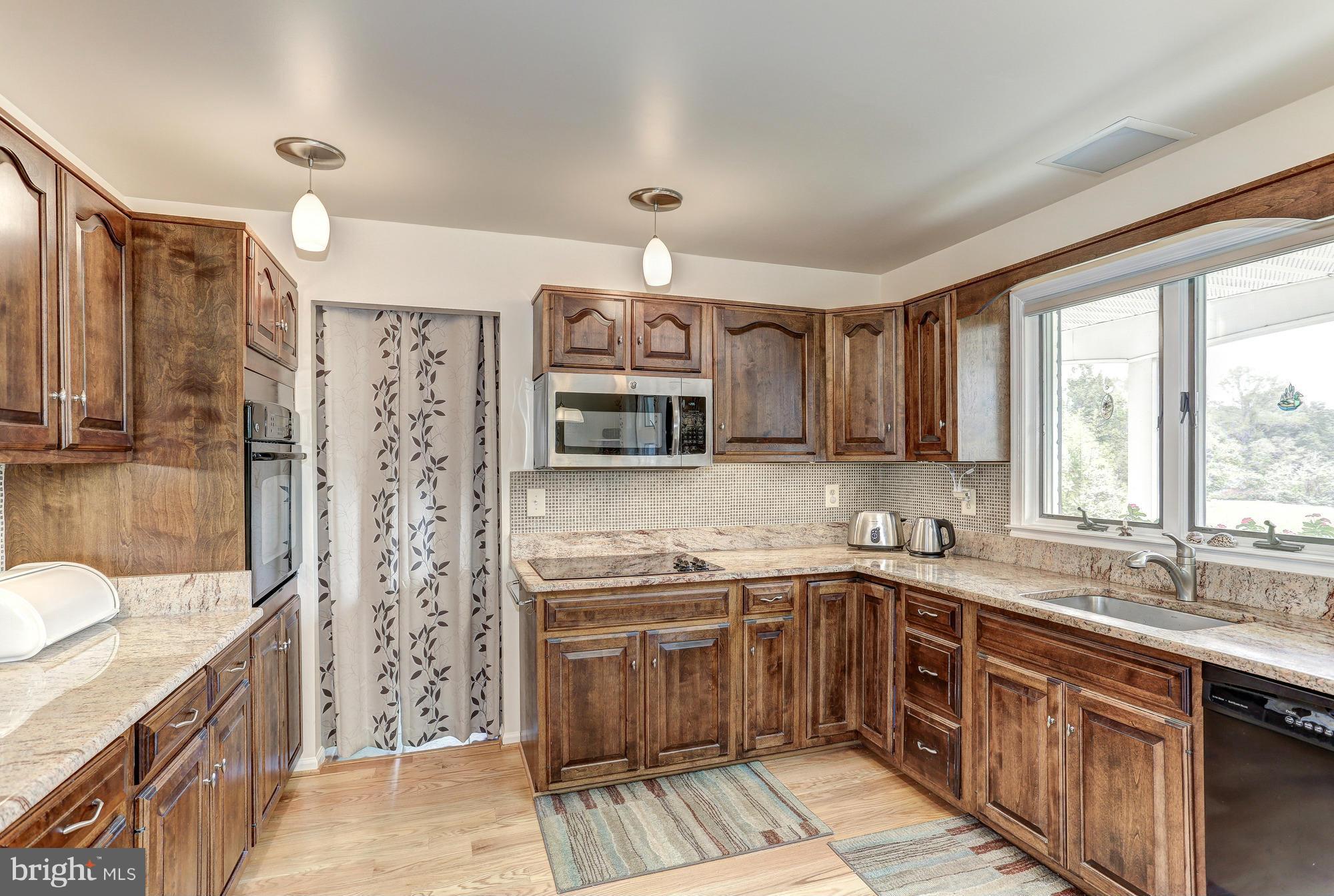 PEYTON FARMS - Residential