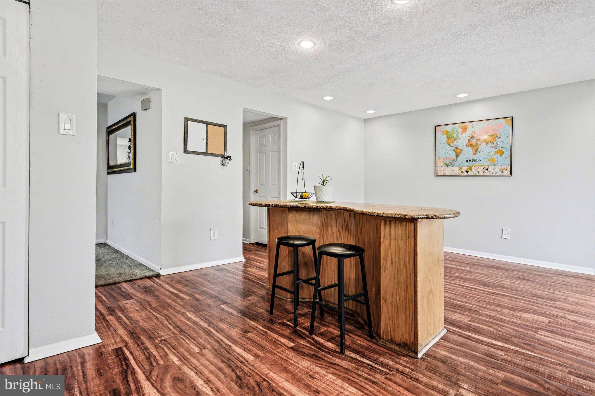 NESHAMINY VALLEY - Residential