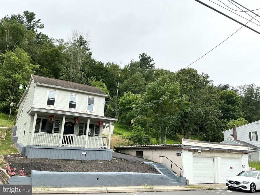Beautiful, renovated home in the center of Pottsville with a huge detached garage, additional two storage 
garages in the back of the house a nice big size lots enjoy your Jacuzzi top with your standing shower.