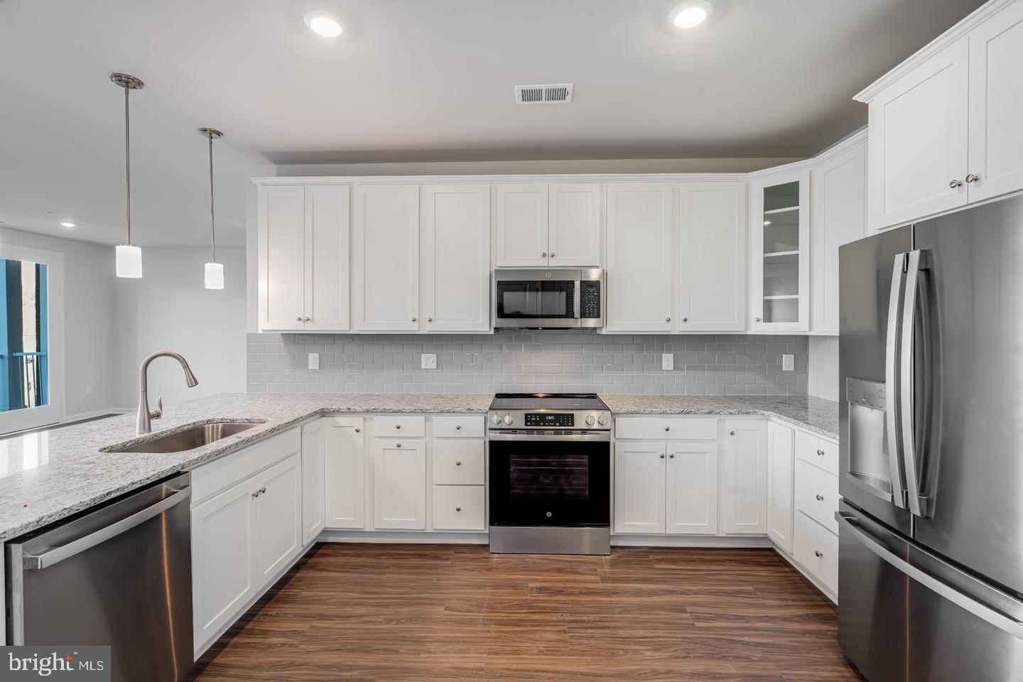 4003 SEASIDE ALDER ROAD 0406- LILY