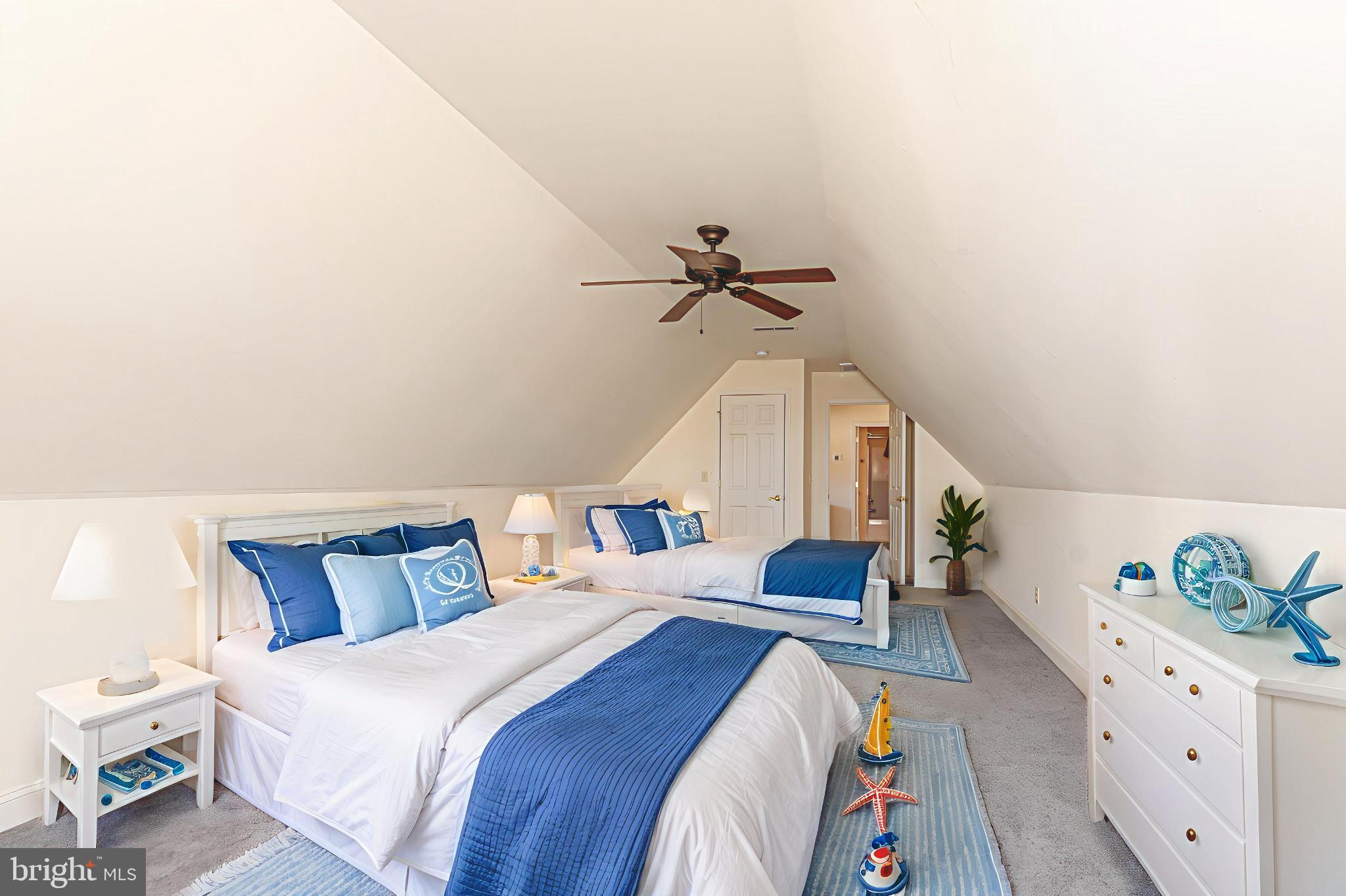 SLEEPY HOLLOW - Residential