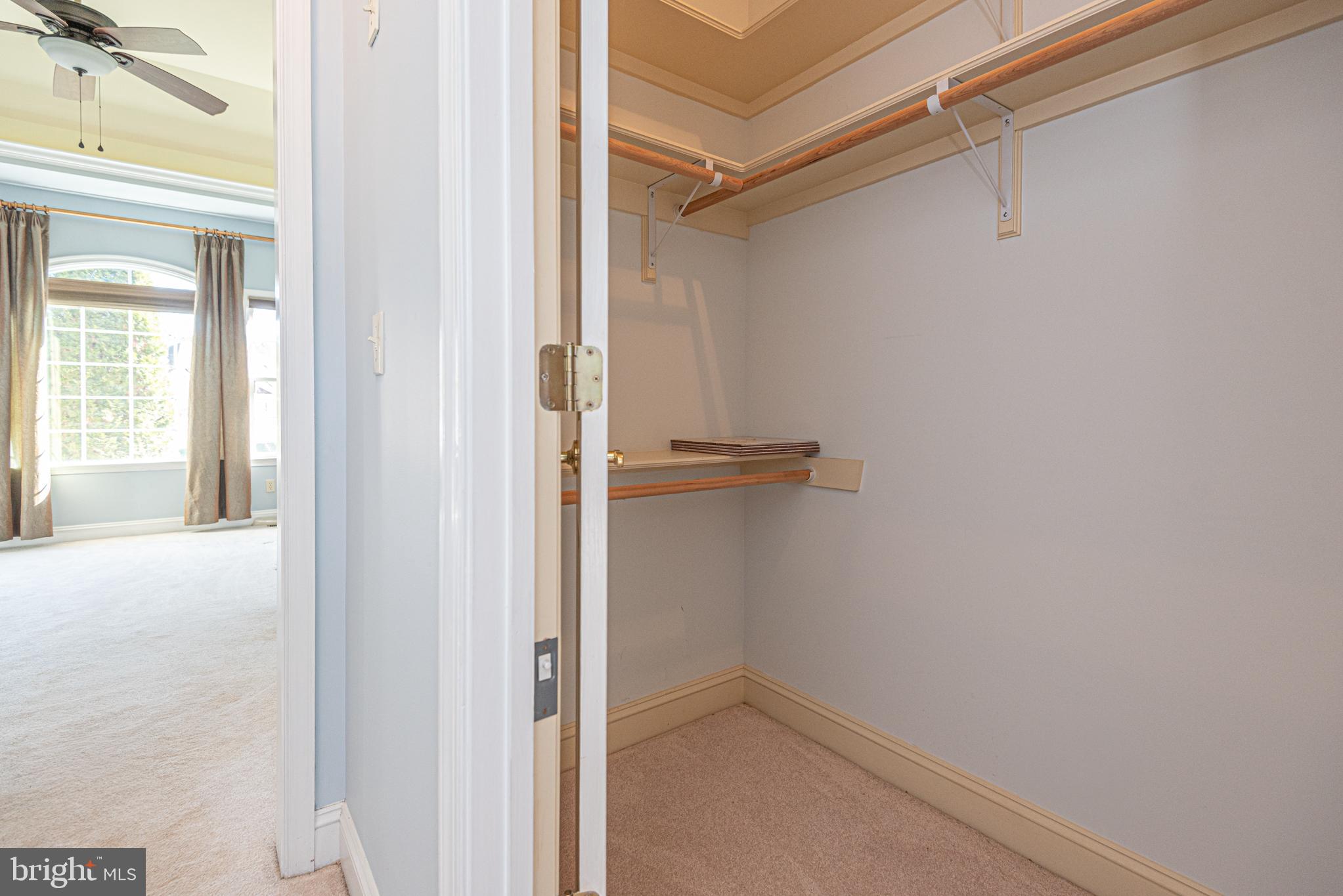 SLEEPY HOLLOW - Residential