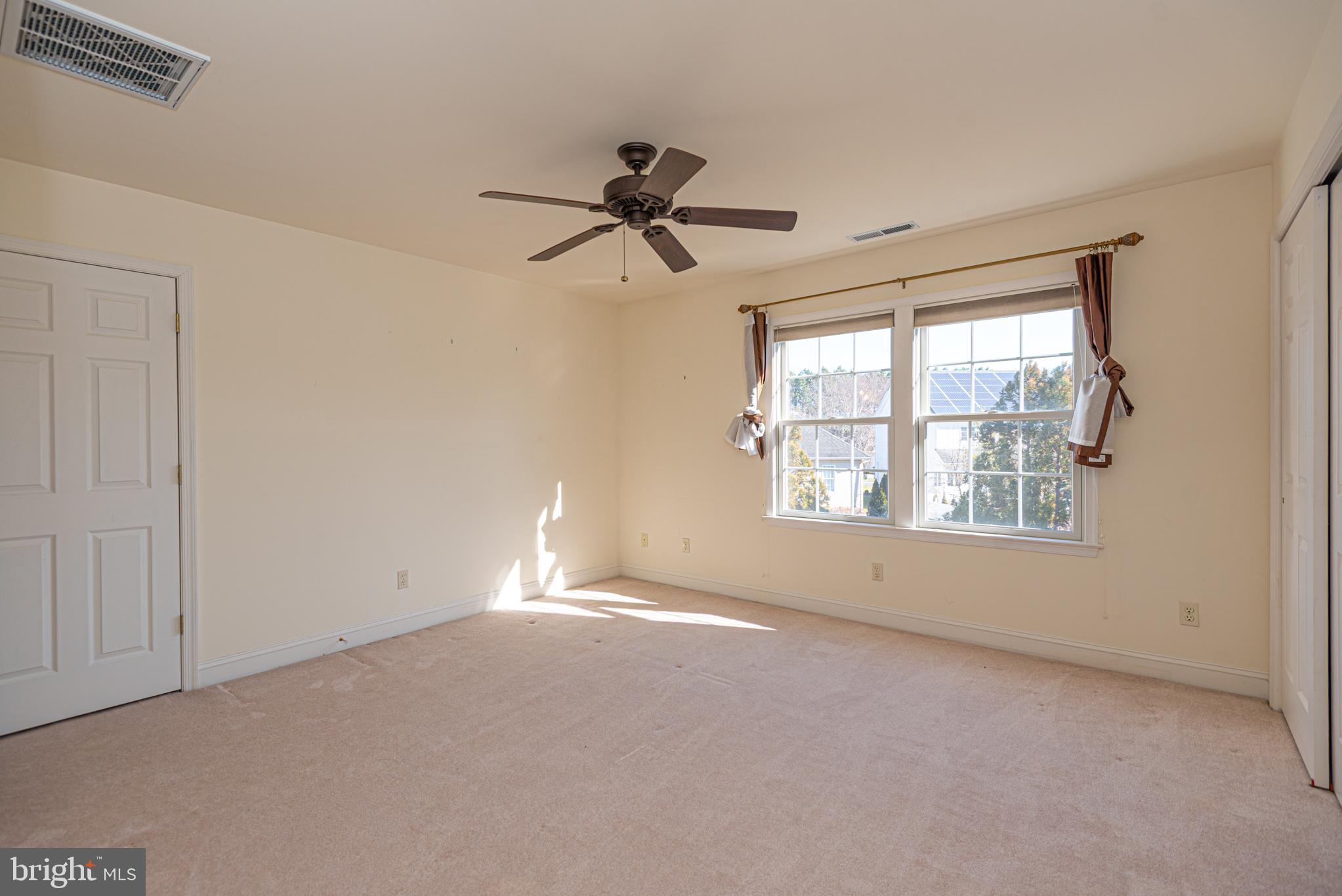 SLEEPY HOLLOW - Residential