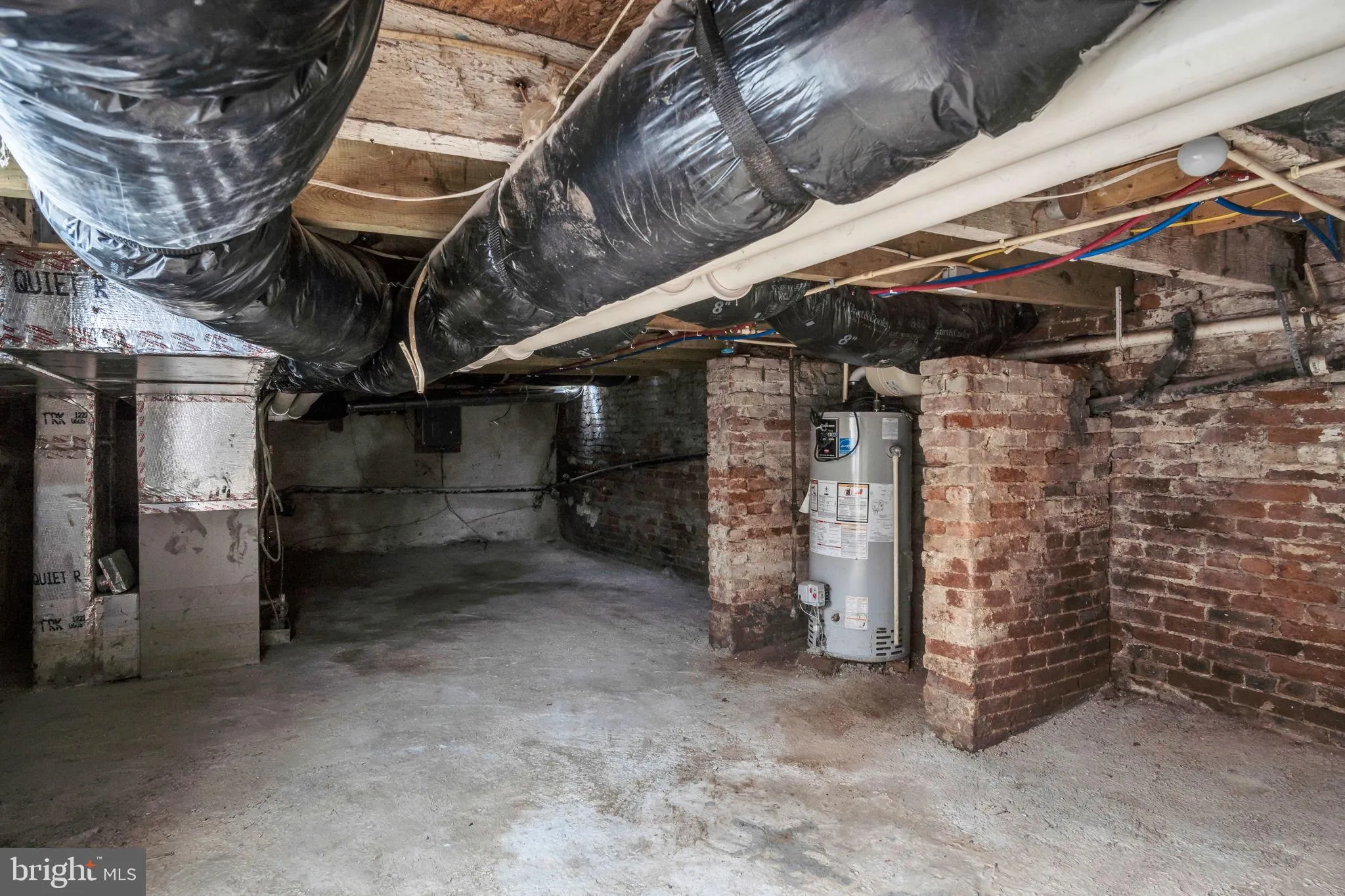 York, Pennsylvania 17401, United States, 3 Bedrooms Bedrooms, ,1 BathroomBathrooms,Residential,Pending,38343