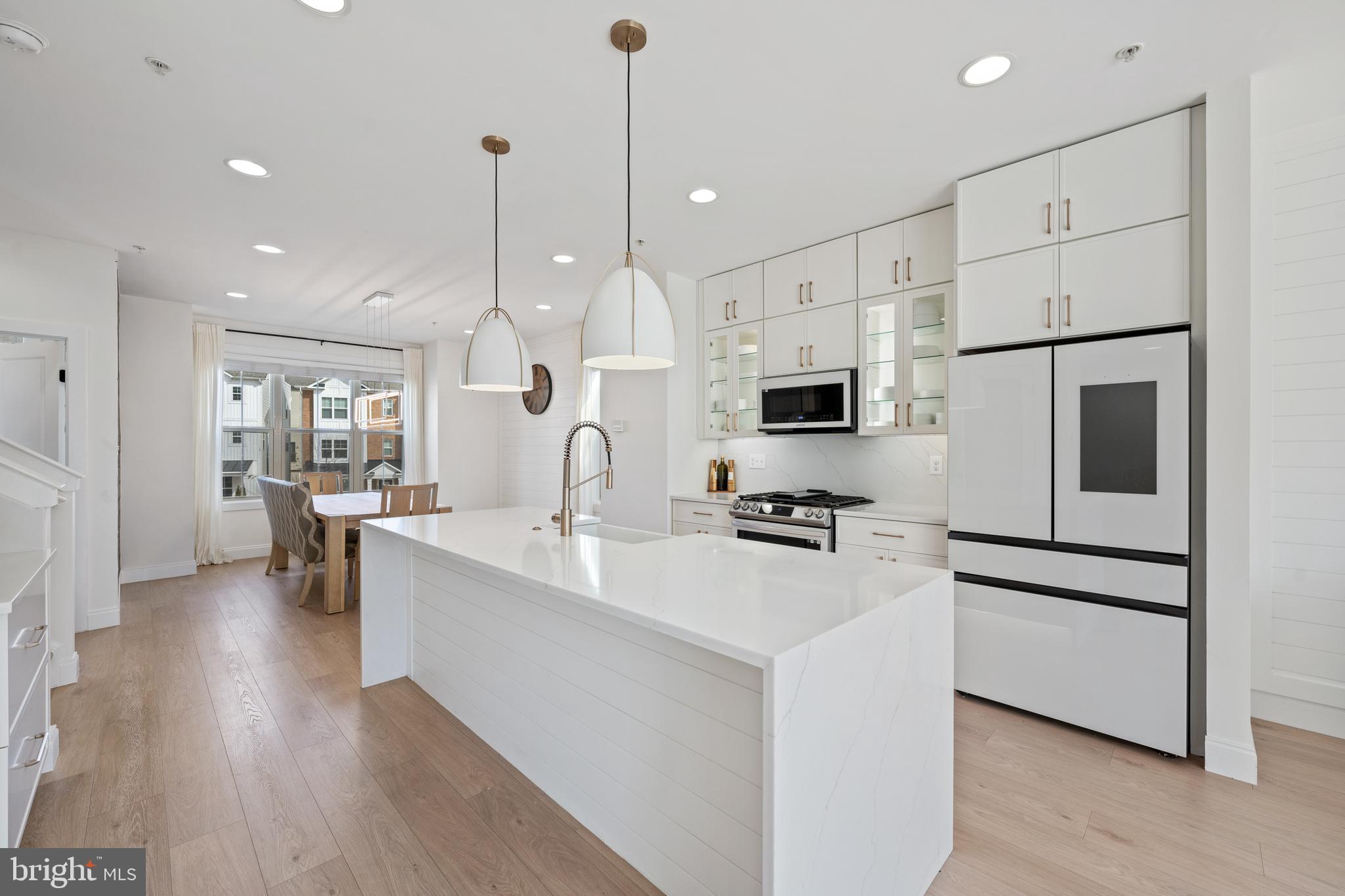 CABIN BRANCH - Residential