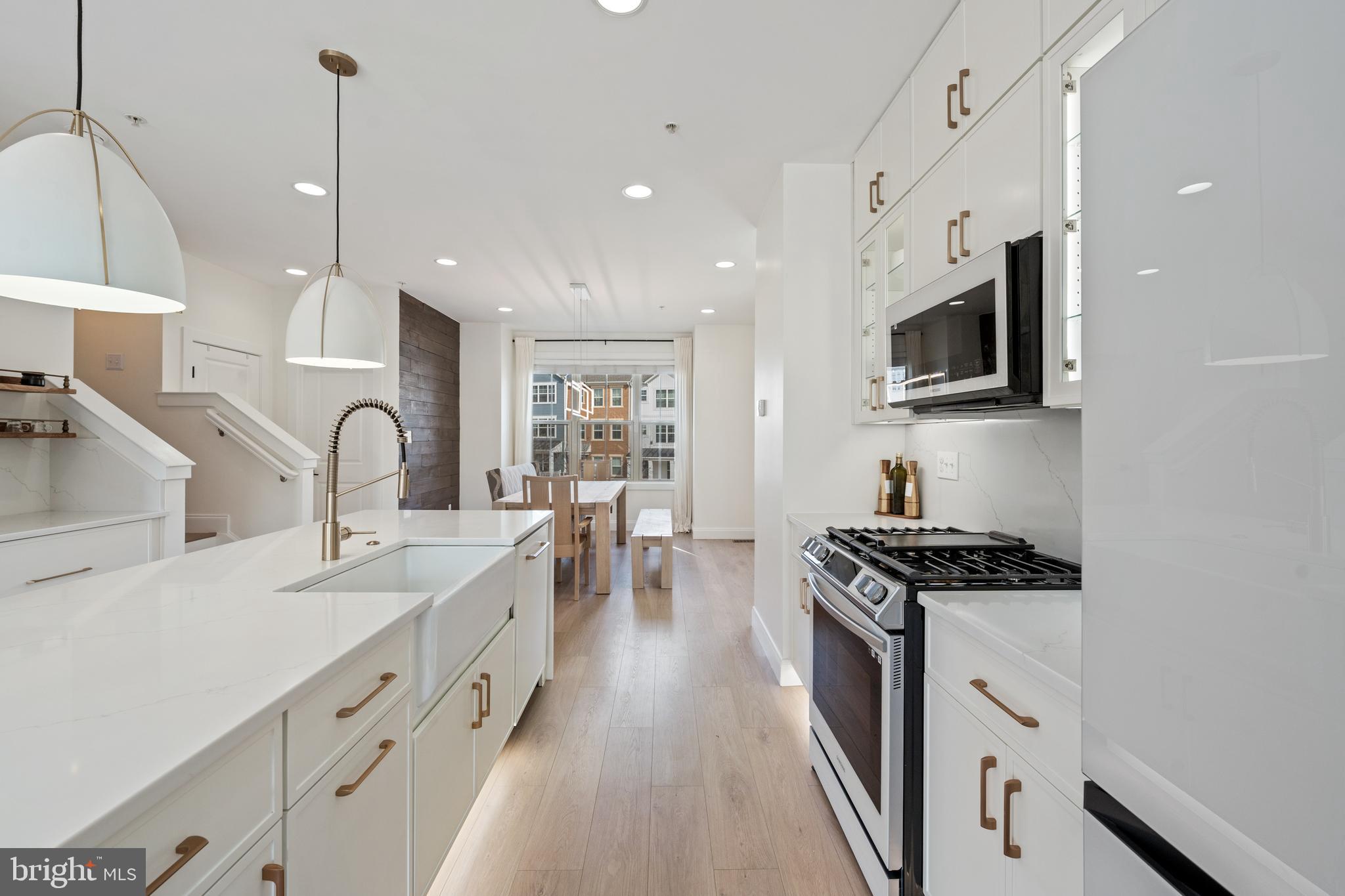 CABIN BRANCH - Residential