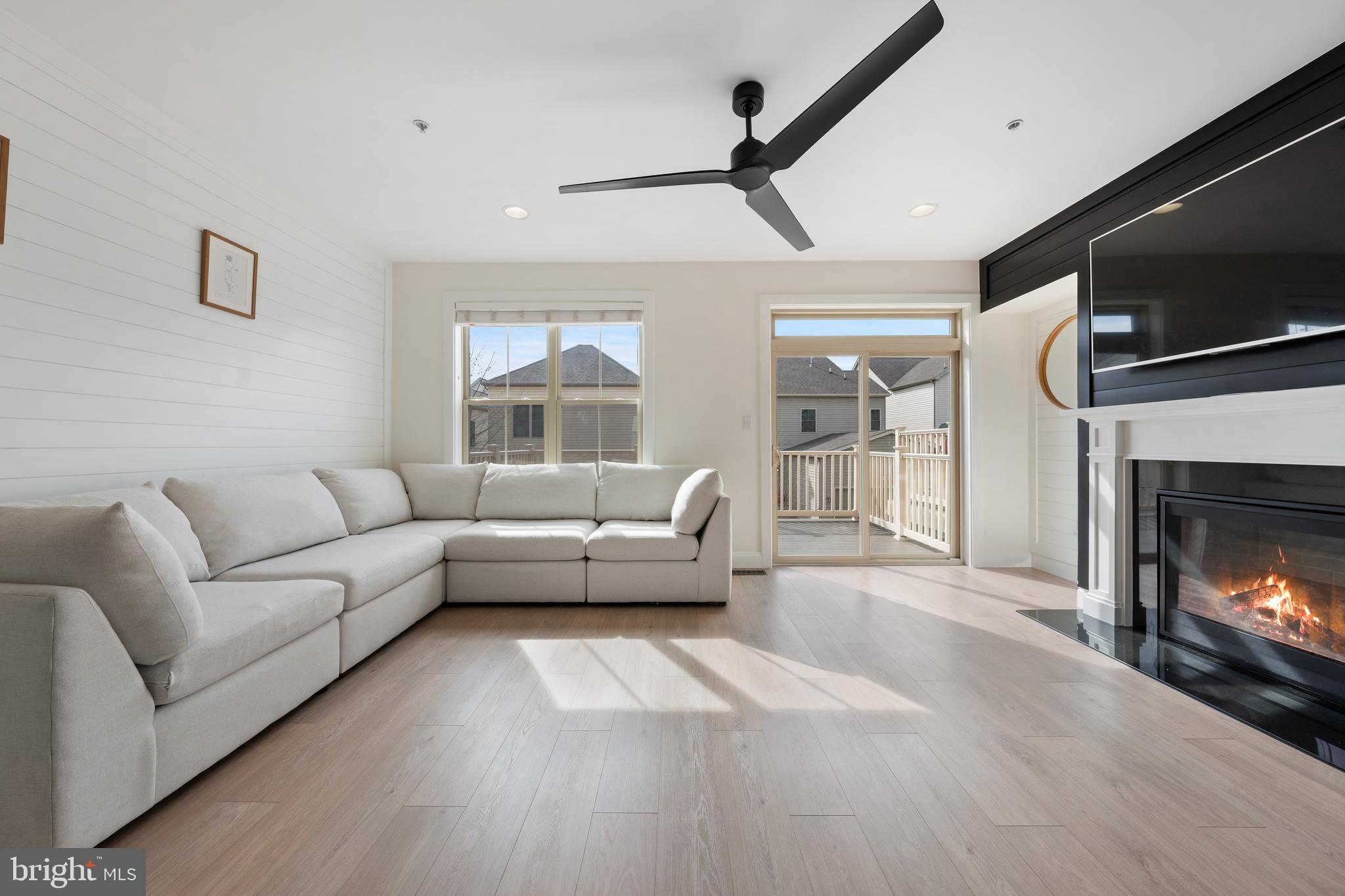 CABIN BRANCH - Residential