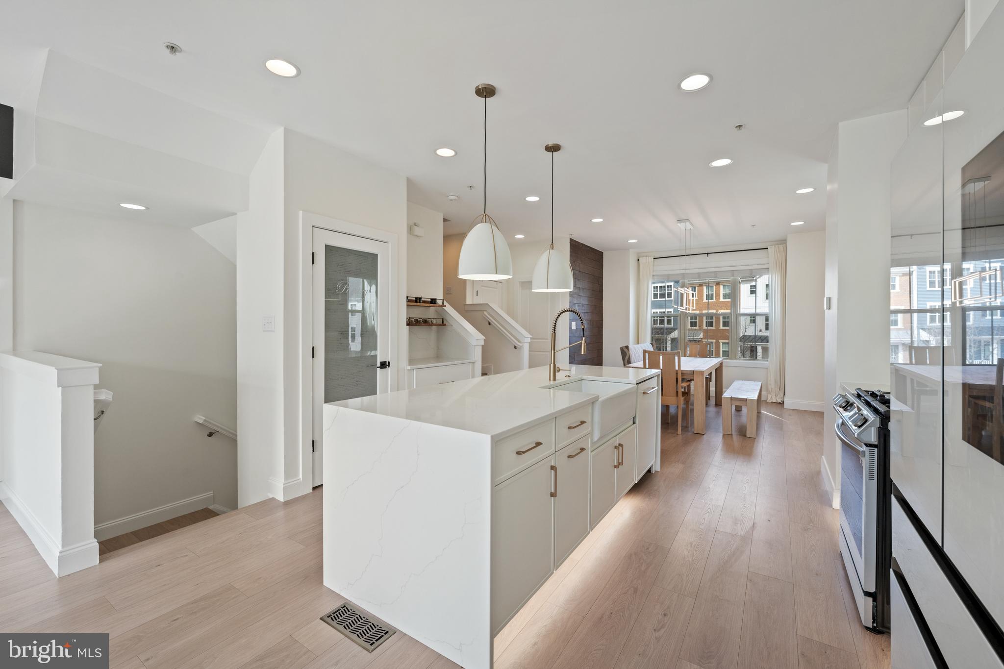 CABIN BRANCH - Residential