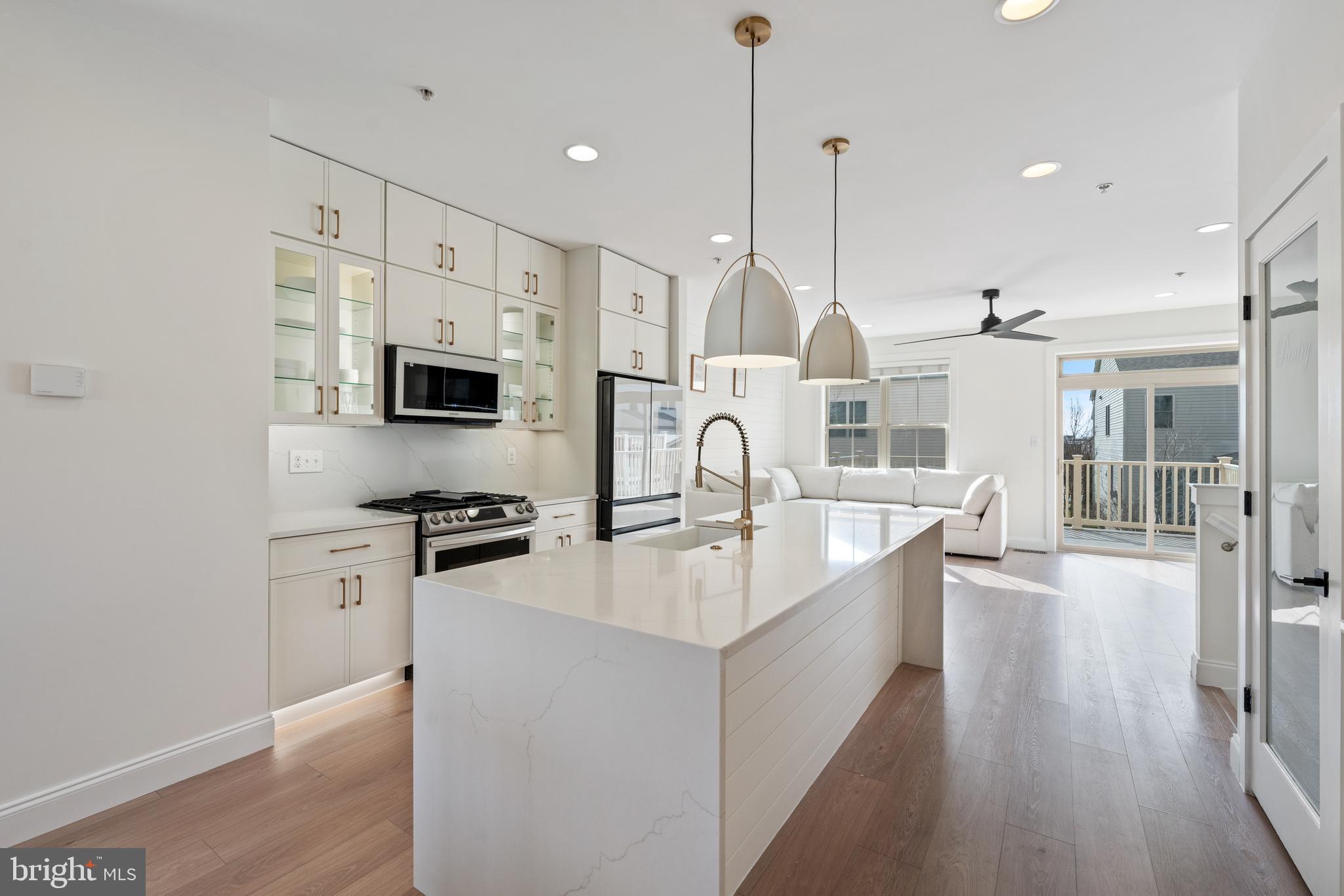 CABIN BRANCH - Residential