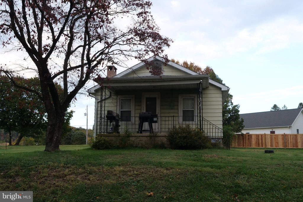 Photo of 11 Cinder Road, NEW PROVIDENCE, PA 17560 (MLS # PALA2077550)