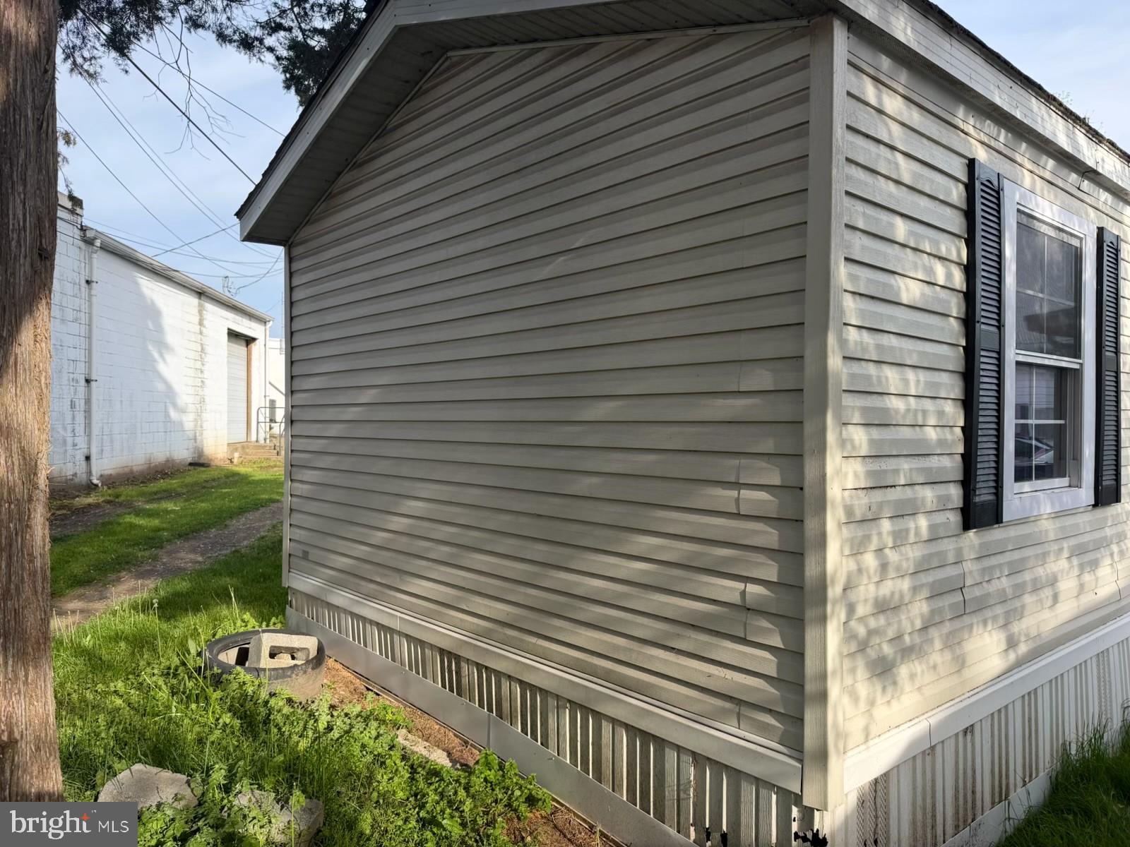LISA LAKE MBH PARK - Residential