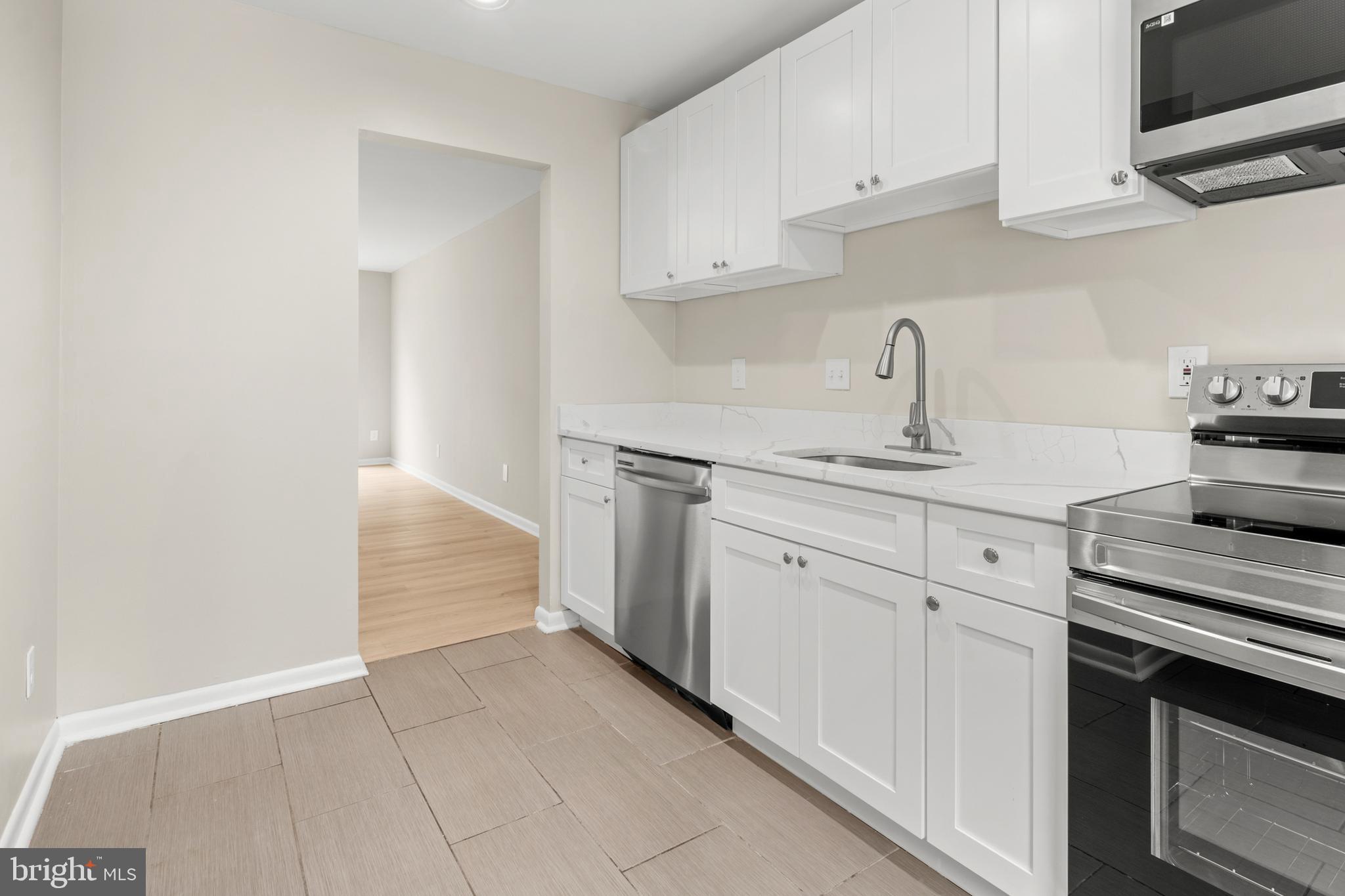 14 ENSIGN COURT
