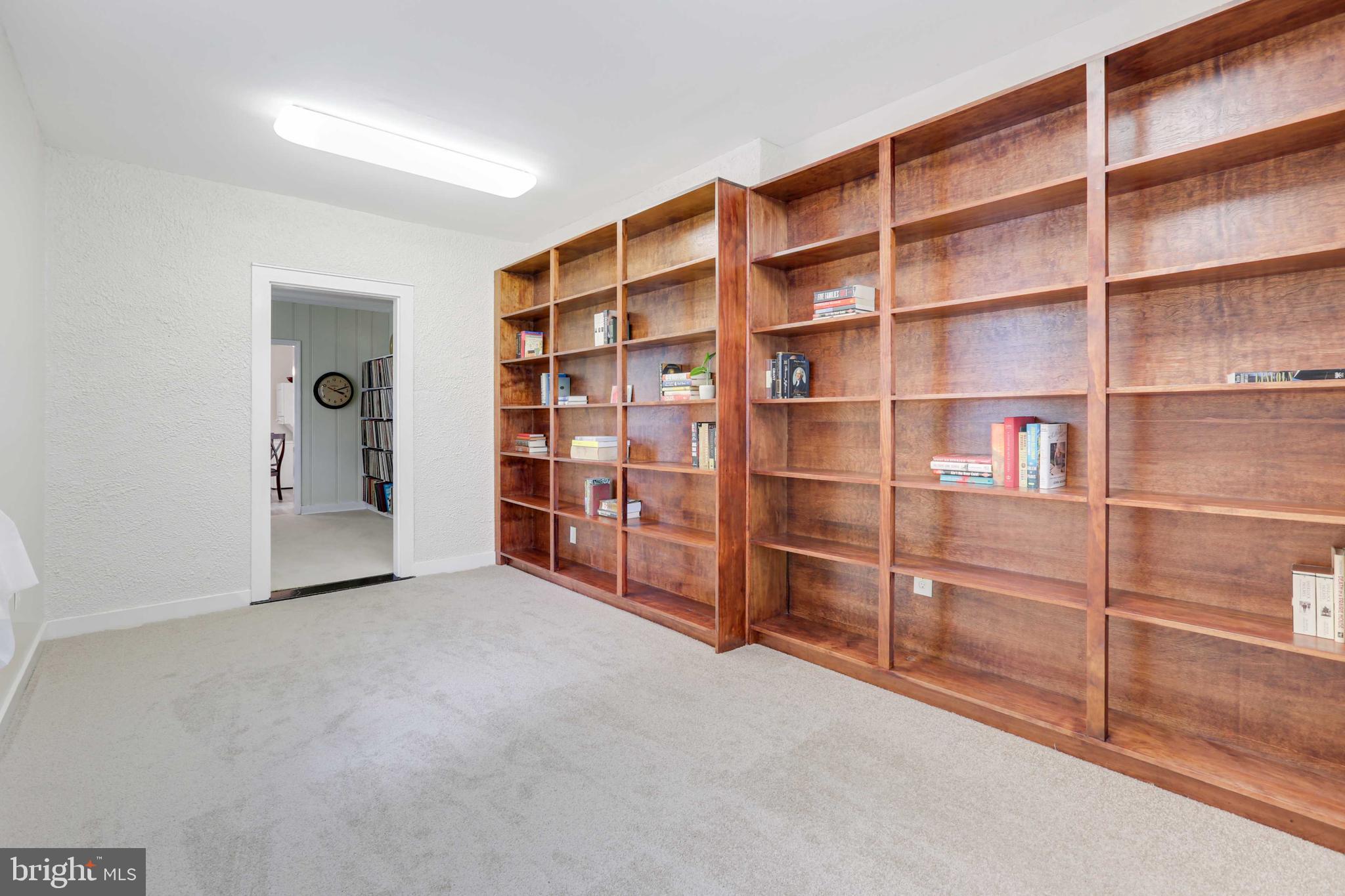 MOUNT WASHINGTON - Residential