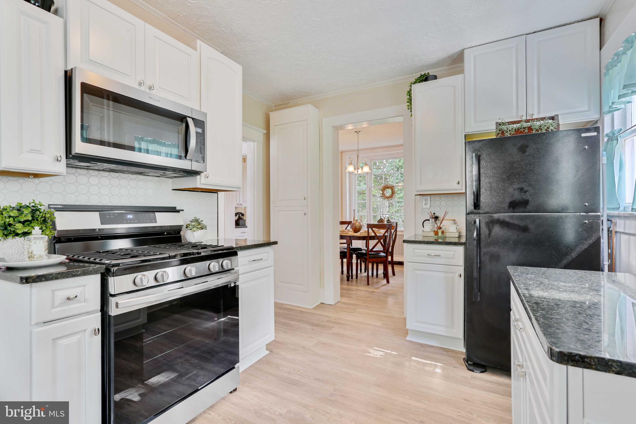 MOUNT WASHINGTON - Residential