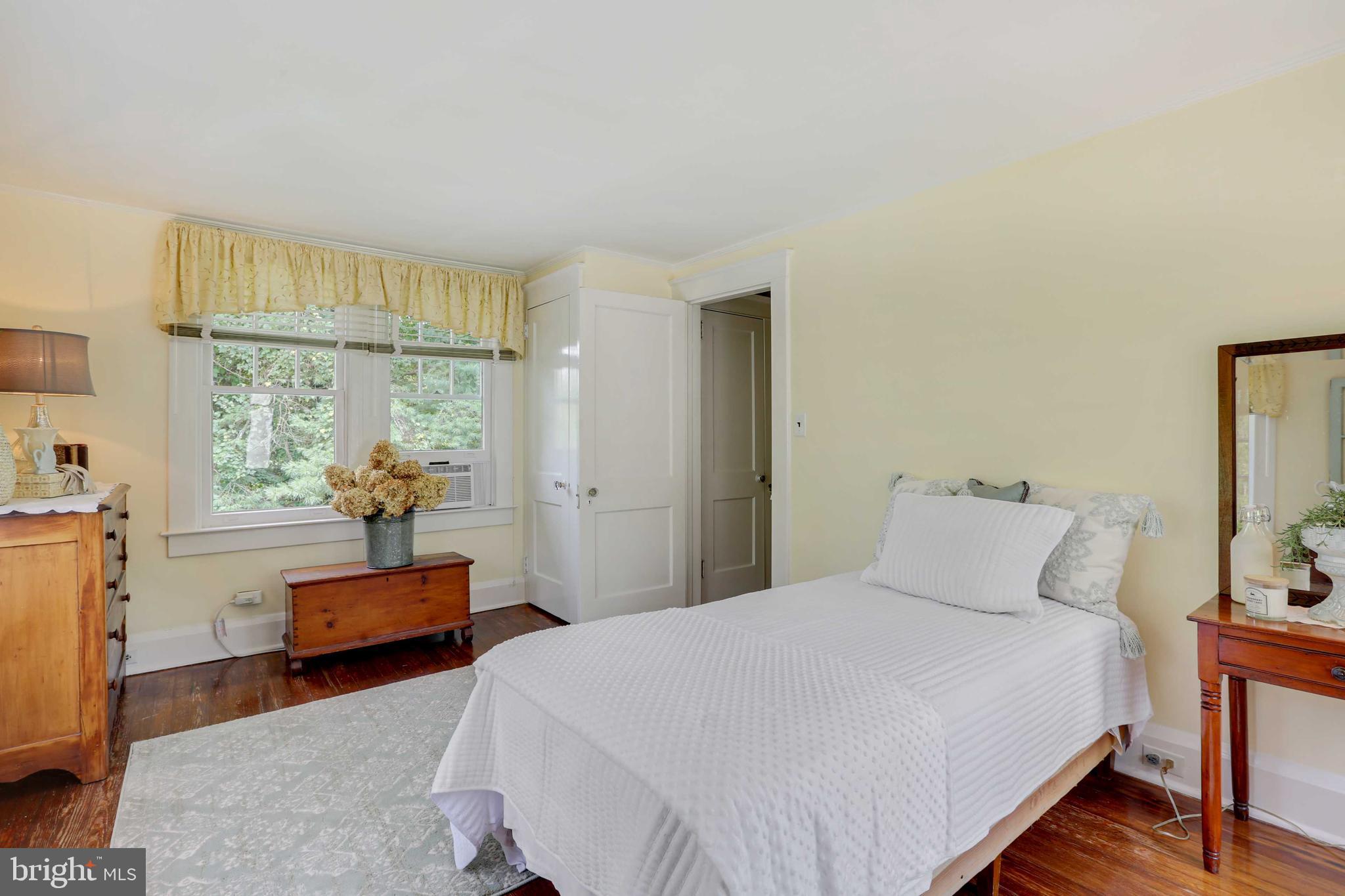 MOUNT WASHINGTON - Residential