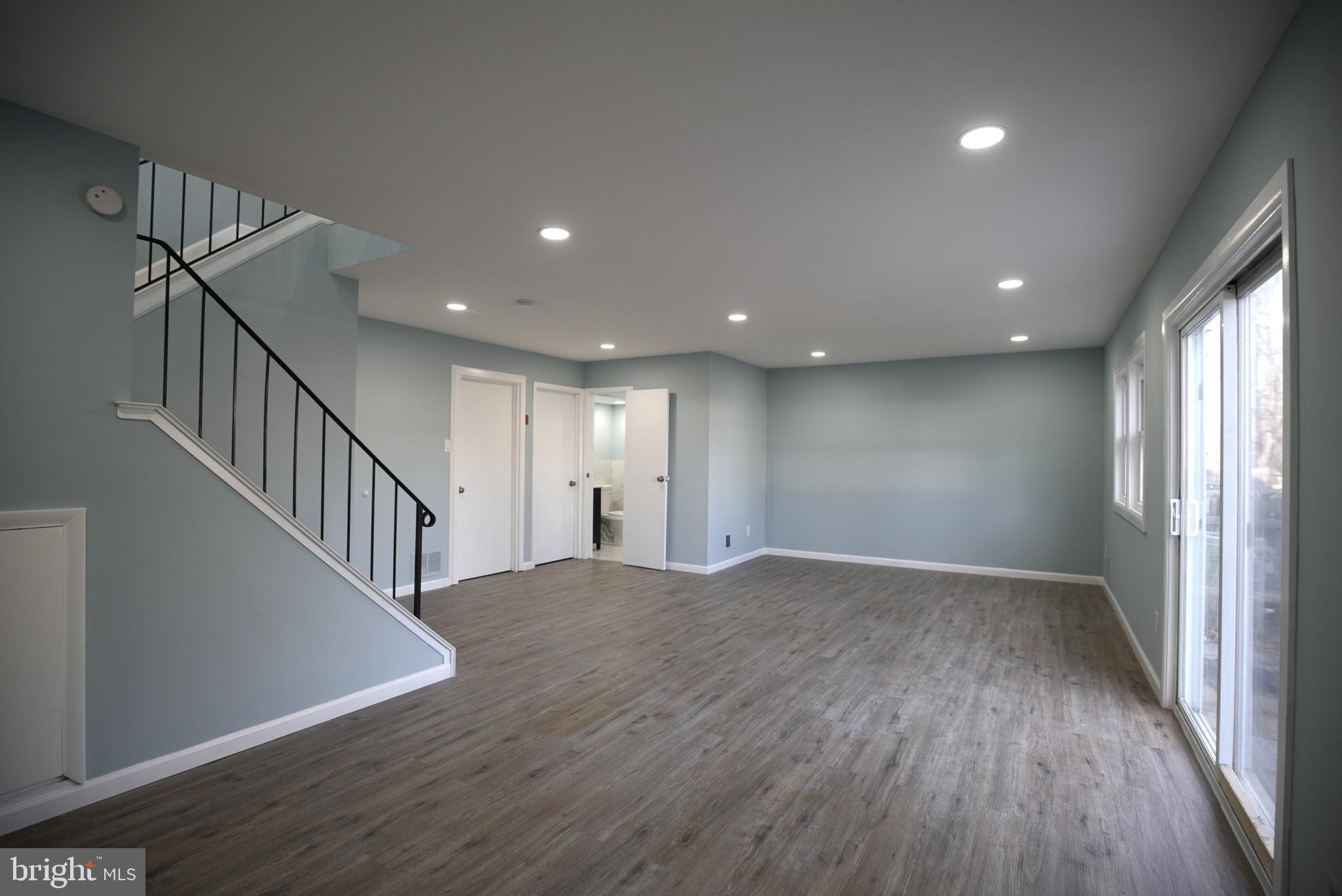 NEWTOWN CROSSING - Residential