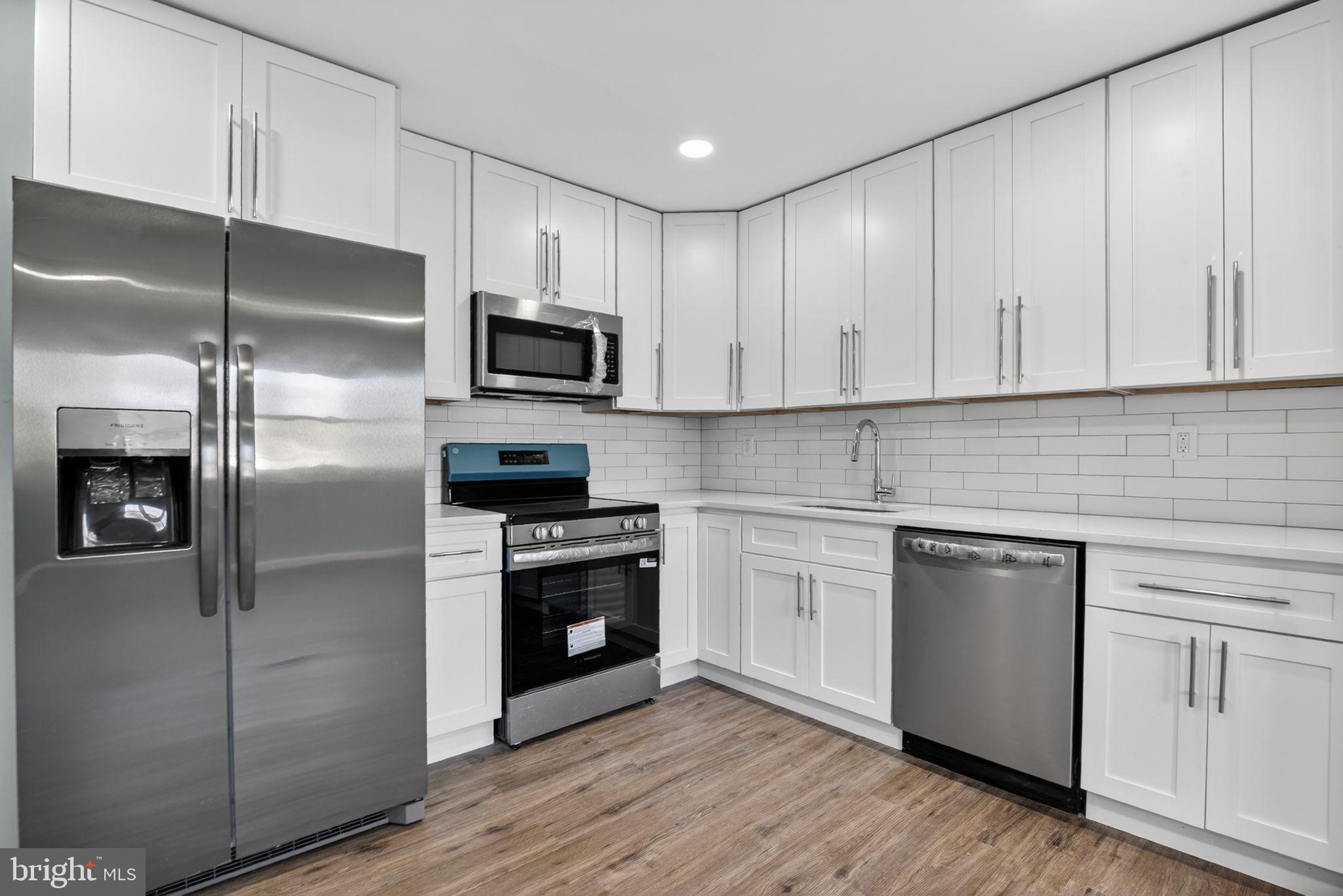 NEWTOWN CROSSING - Residential