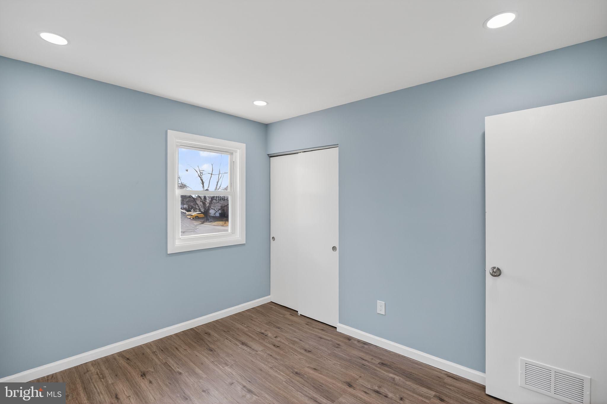 NEWTOWN CROSSING - Residential