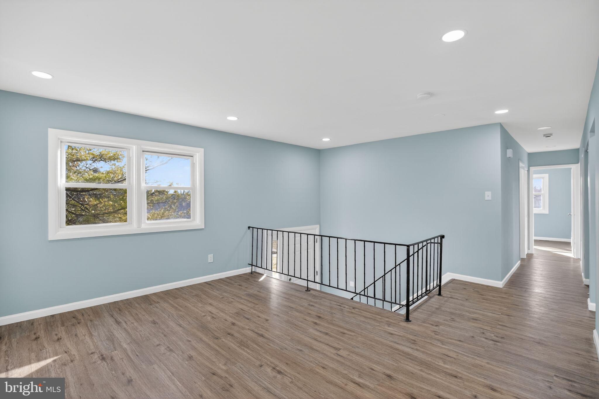 NEWTOWN CROSSING - Residential