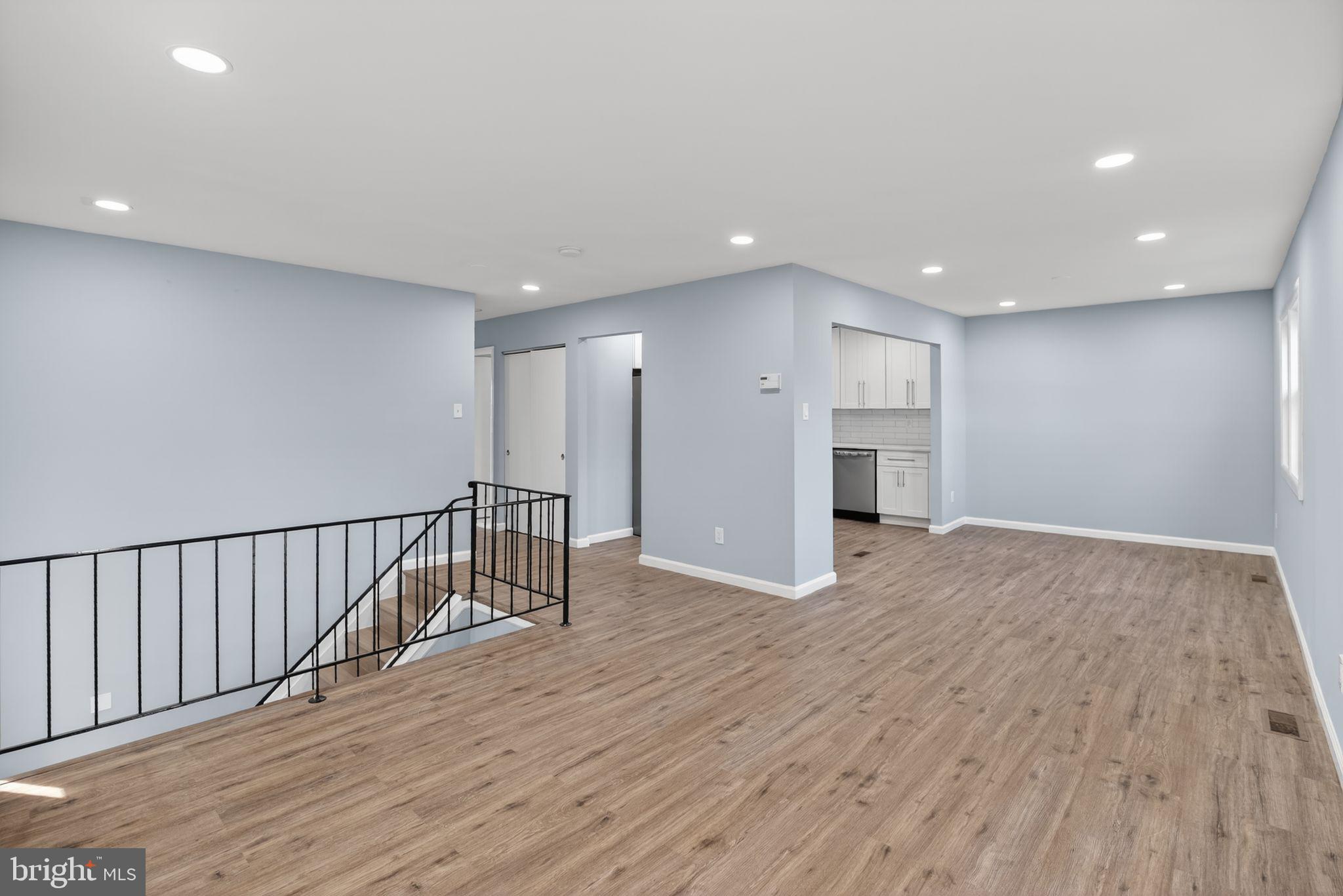 NEWTOWN CROSSING - Residential