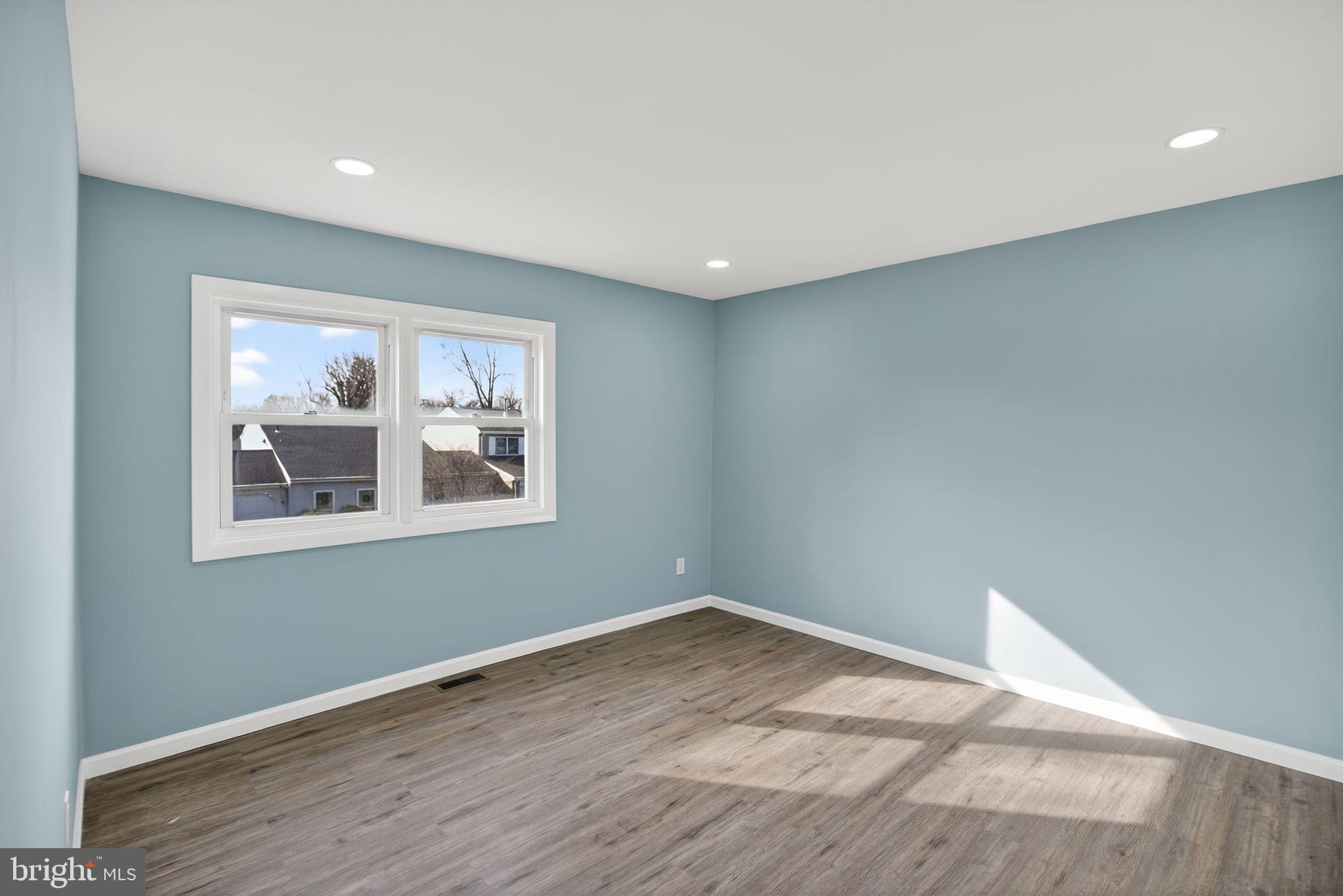 NEWTOWN CROSSING - Residential