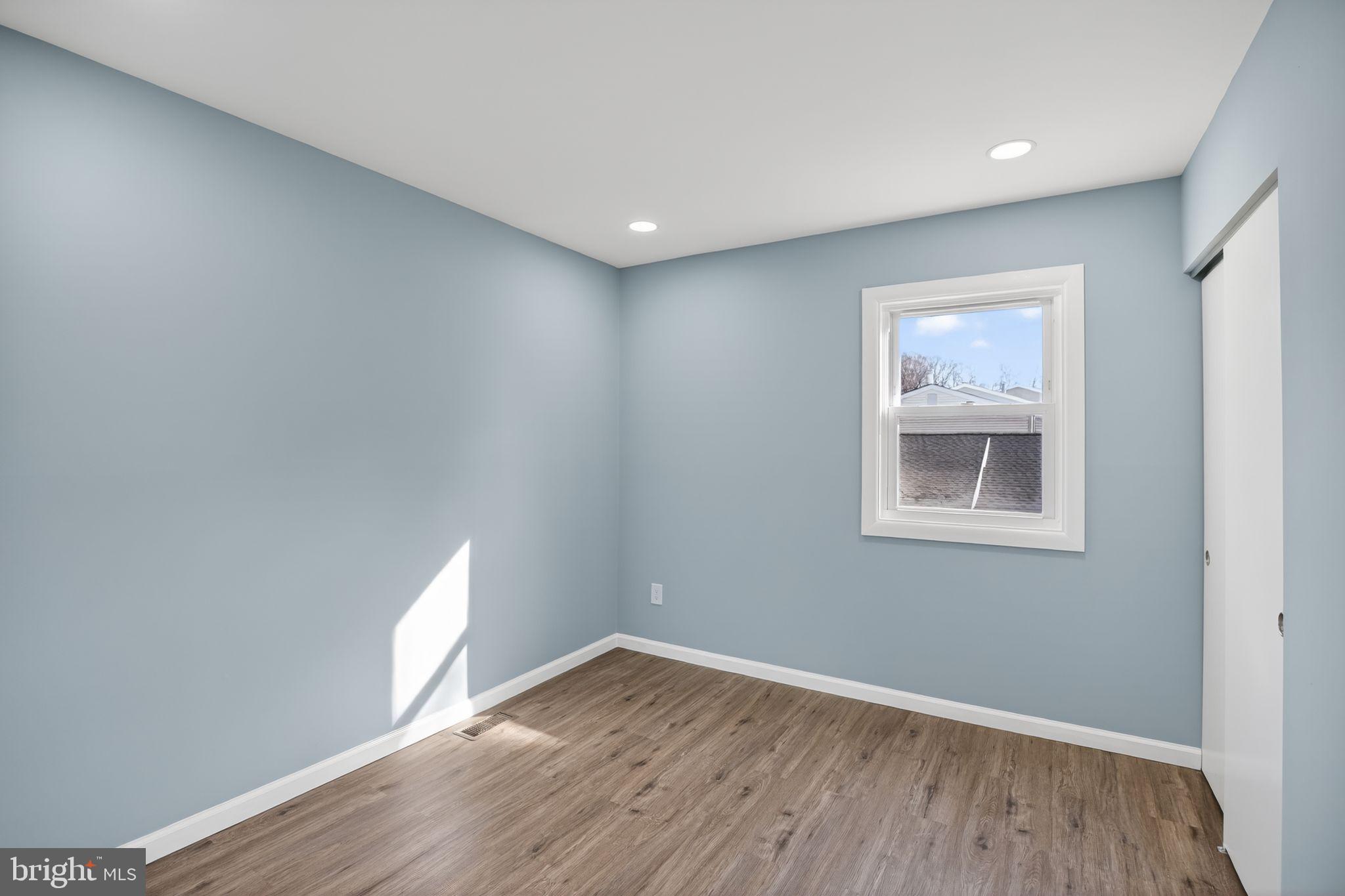 NEWTOWN CROSSING - Residential