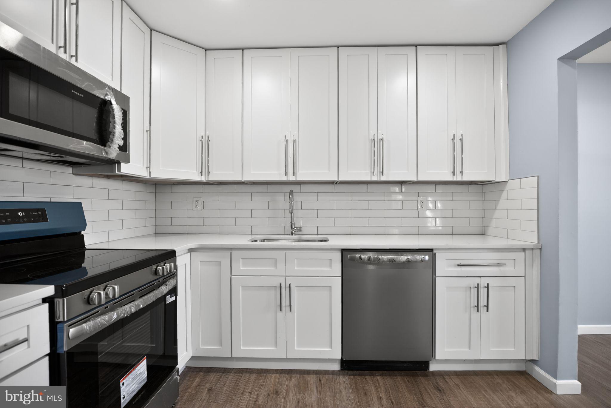 NEWTOWN CROSSING - Residential