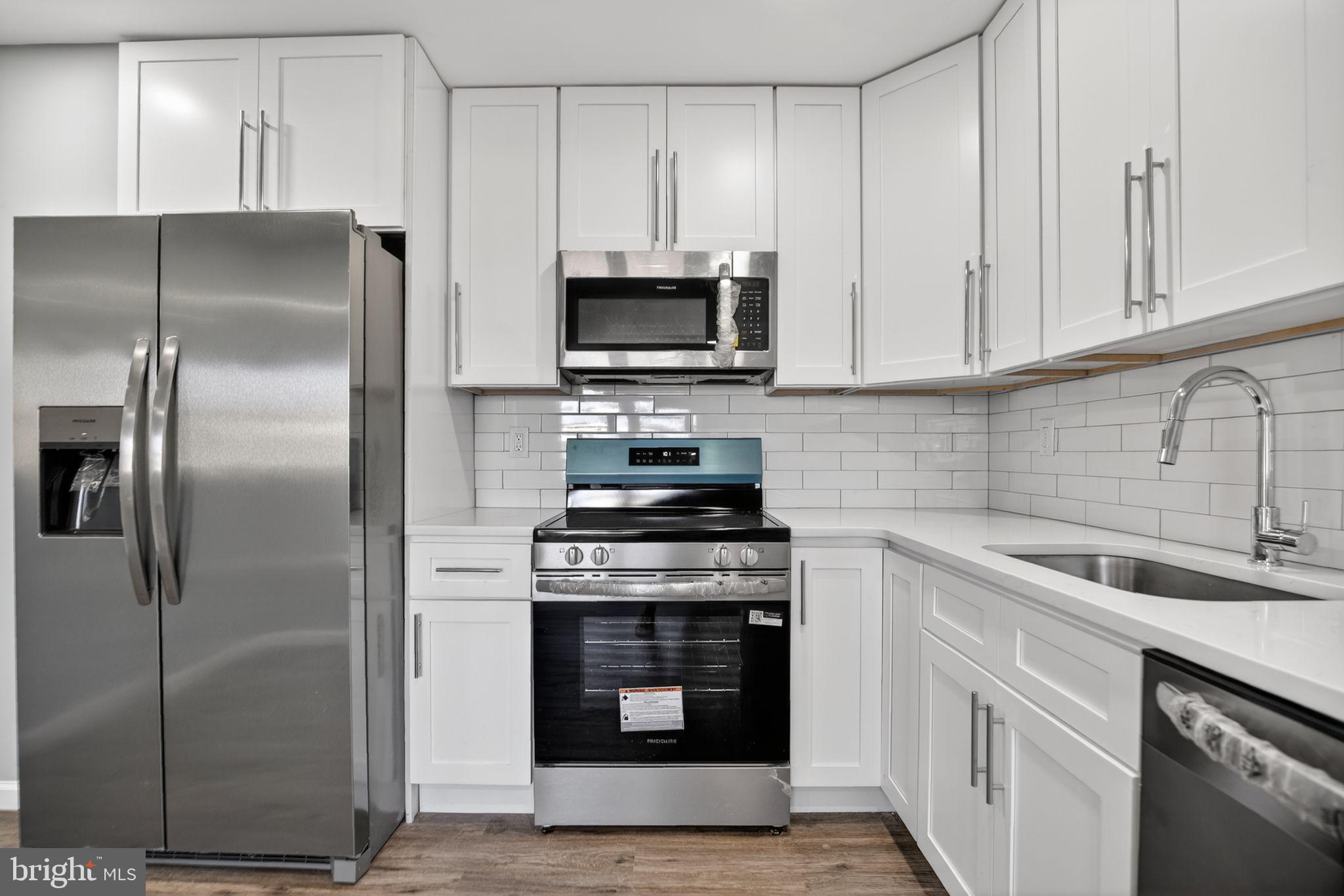 NEWTOWN CROSSING - Residential