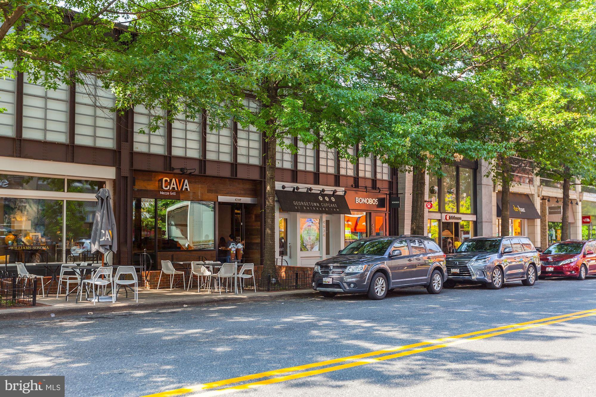 WHITEHALL - Residential